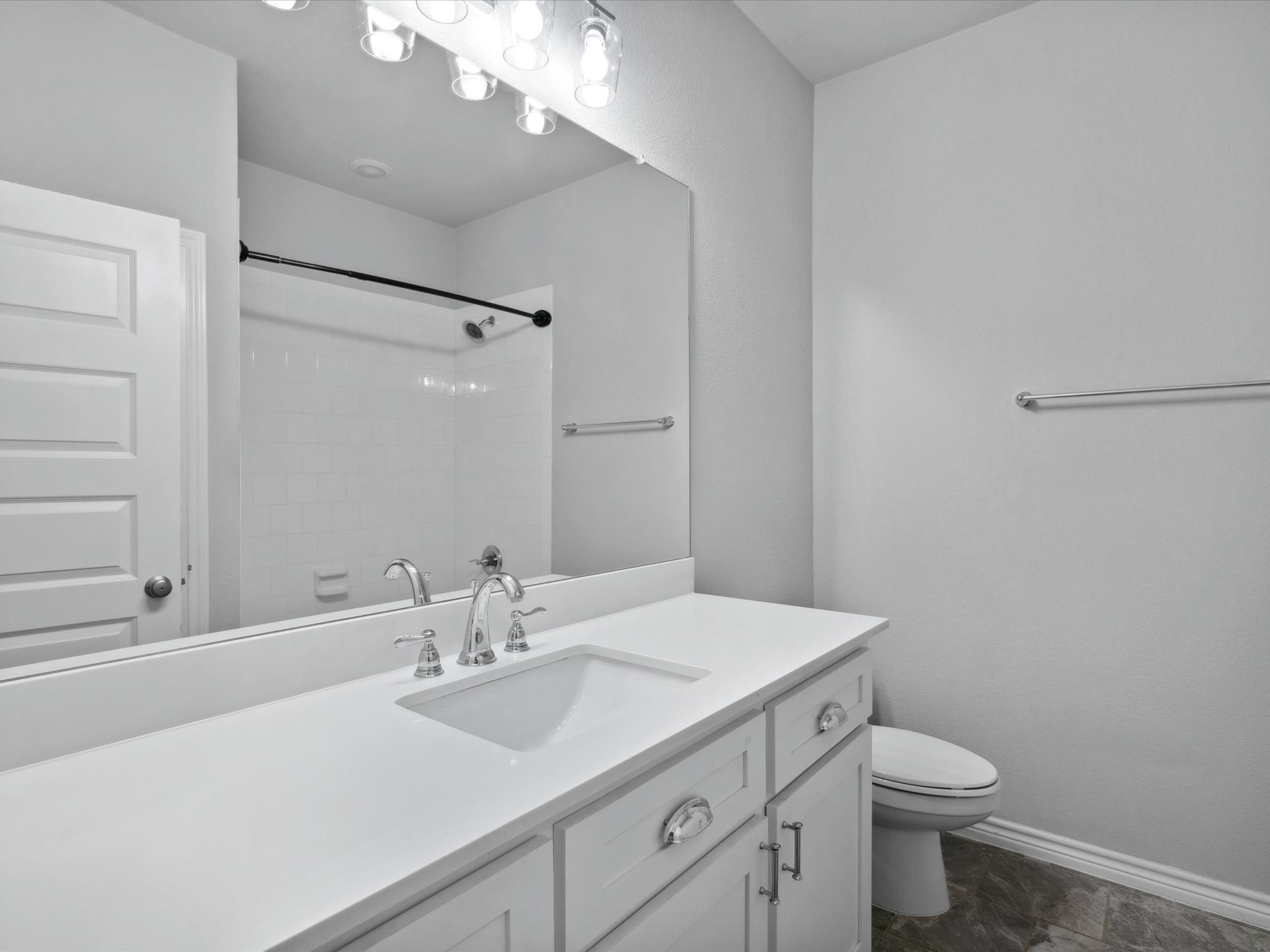 Fort Worth, Texas, 76114, United States, 3 Bedrooms Bedrooms, ,5 BathroomsBathrooms,Residential,For Sale,1922008