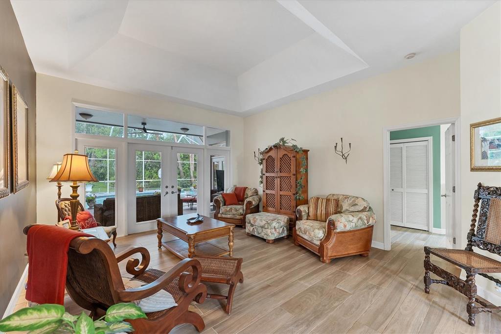 Sarasota, Florida, 34233, United States, 4 Bedrooms Bedrooms, ,4 BathroomsBathrooms,Residential,For Sale,1891764