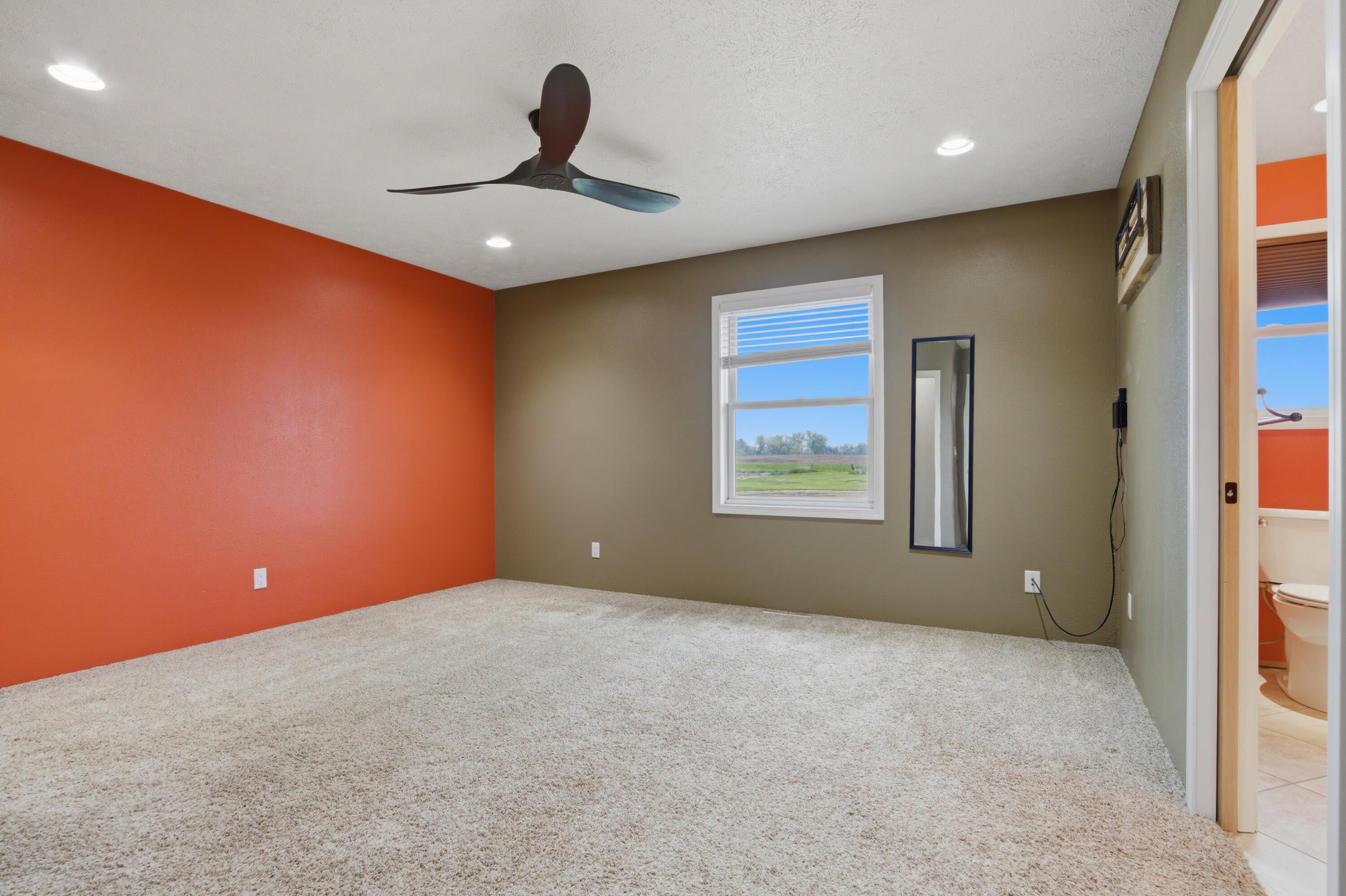 Selby, South Dakota, 57472, United States, 4 Bedrooms Bedrooms, ,Residential,For Sale,2049409