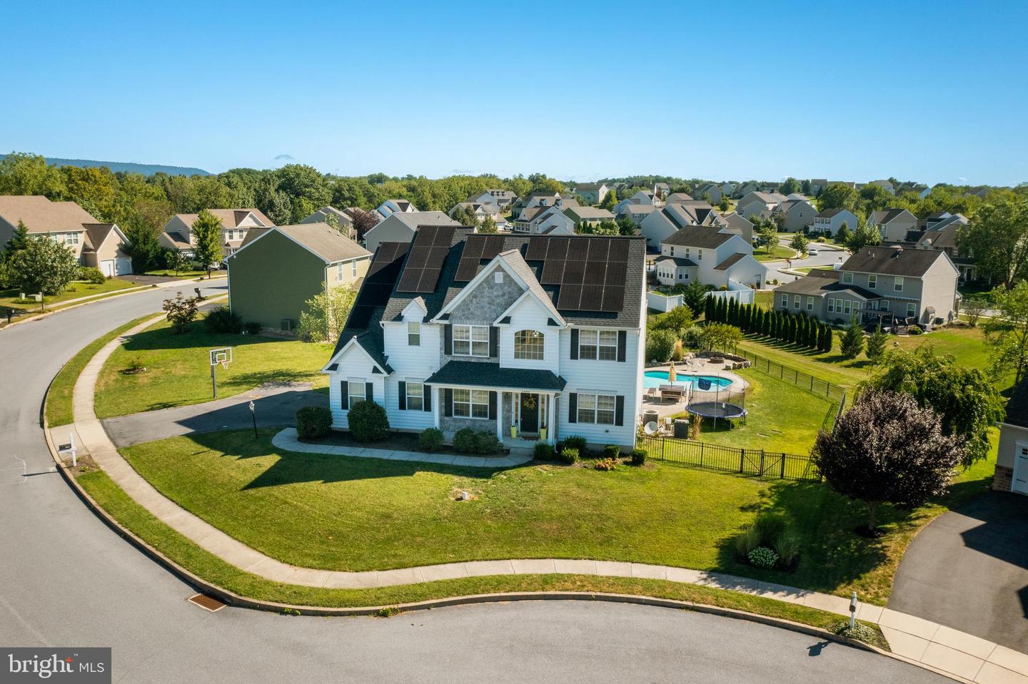 Palmyra, Pennsylvania, 17078, United States, 5 Bedrooms Bedrooms, ,3 BathroomsBathrooms,Residential,For Sale,1827180