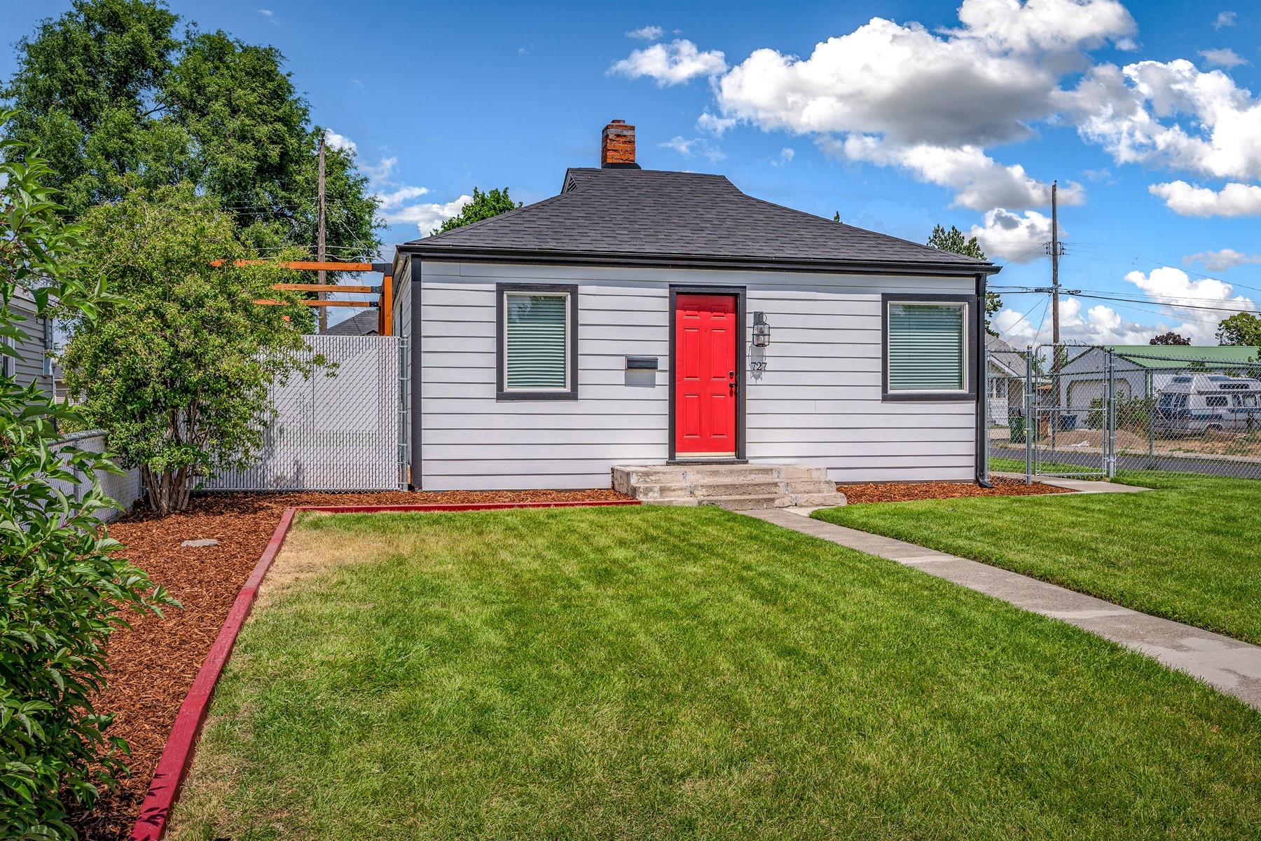  Adorable Cottage in North Spokane - 物件實景