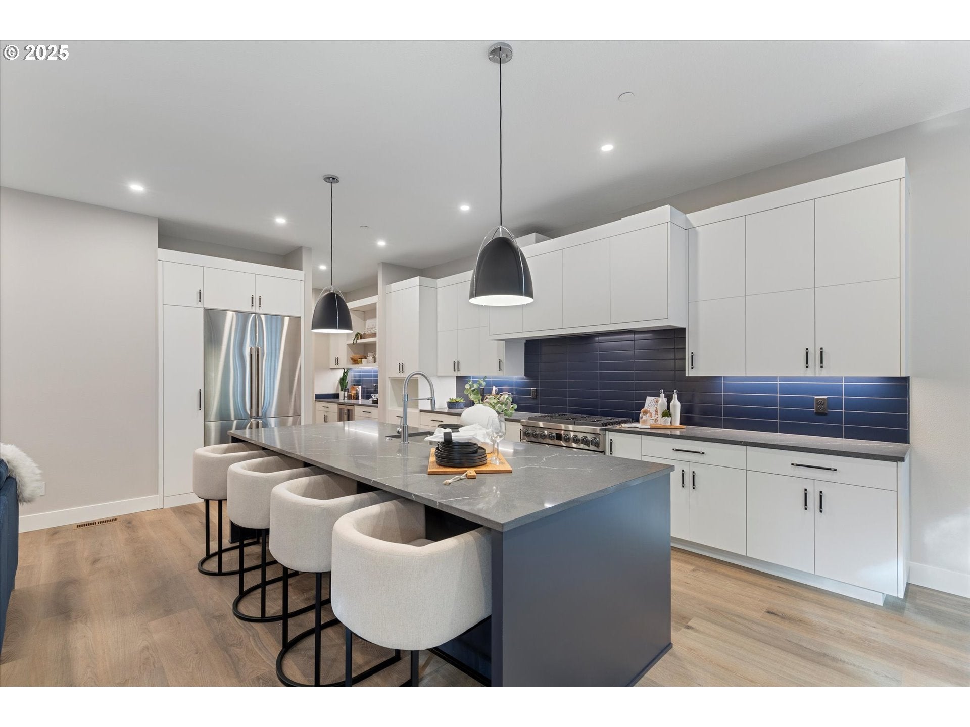 CannonBeach, Oregon, 97110, United States, 4 Bedrooms Bedrooms, ,4 BathroomsBathrooms,Residential,For Sale,2003076