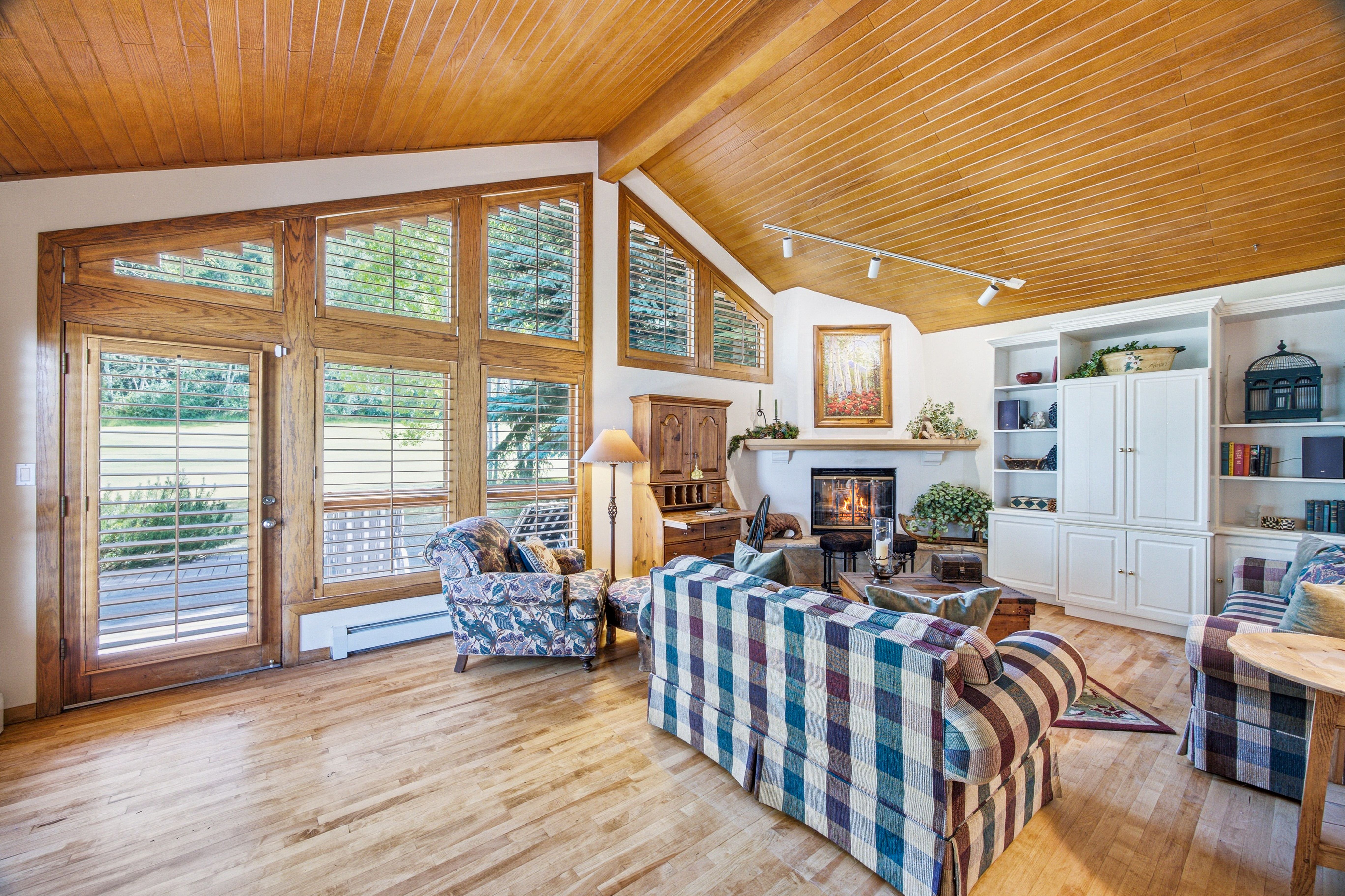  Mountain Residence Positioned at the 13th Fairway of the EagleVail Golf Course - 物件實景