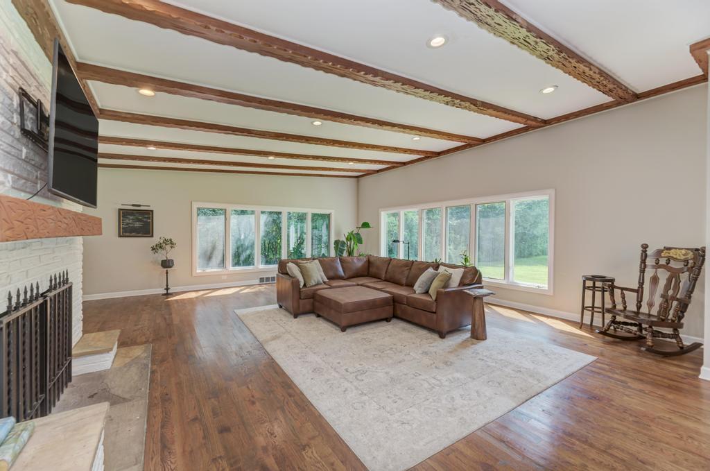 Bensenville, Illinois, 60106, United States, 4 Bedrooms Bedrooms, ,3 BathroomsBathrooms,Residential,For Sale,1910503