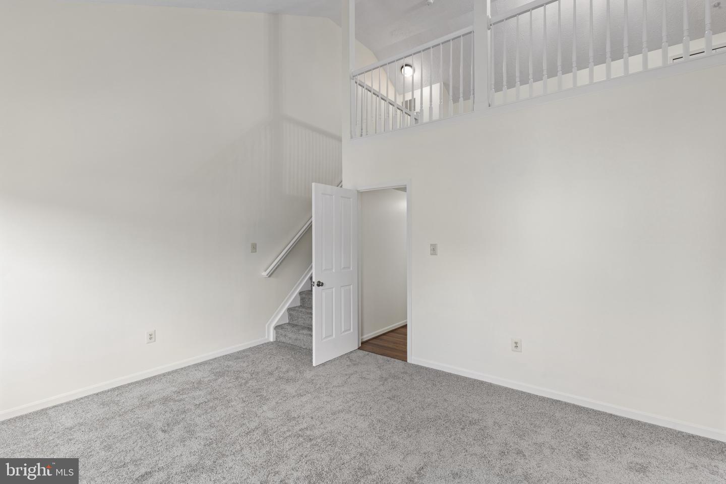 Crofton, Maryland, 21114, United States, 3 Bedrooms Bedrooms, ,4 BathroomsBathrooms,Residential,For Sale,1989271