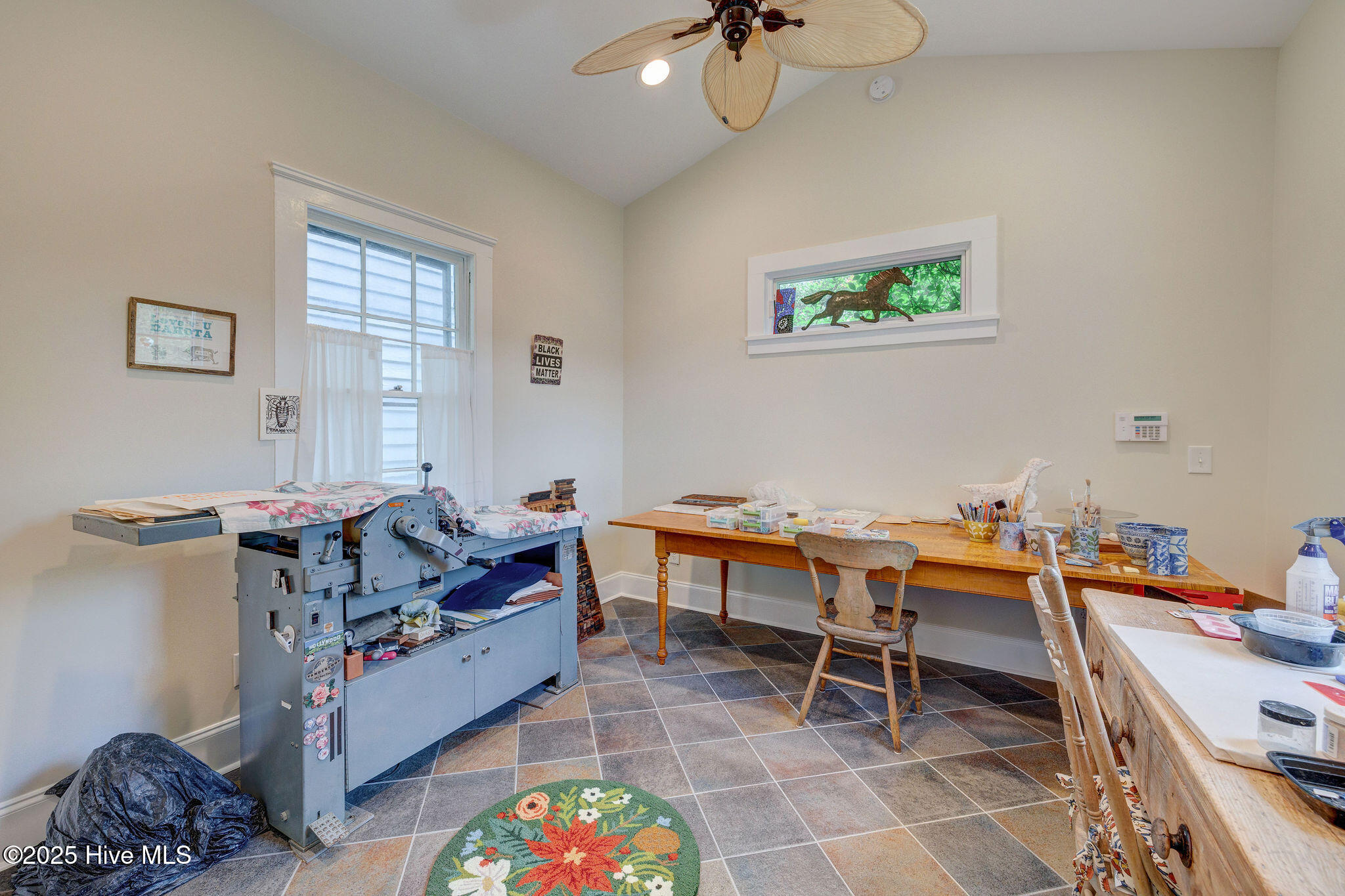 Wilmington, North Carolina, 28401, United States, 4 Bedrooms Bedrooms, ,3 BathroomsBathrooms,Residential,For Sale,1874502