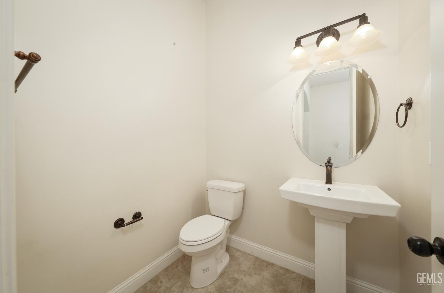 Bakersfield, California, 93314, United States, 4 Bedrooms Bedrooms, ,4 BathroomsBathrooms,Residential,For Sale,2010376