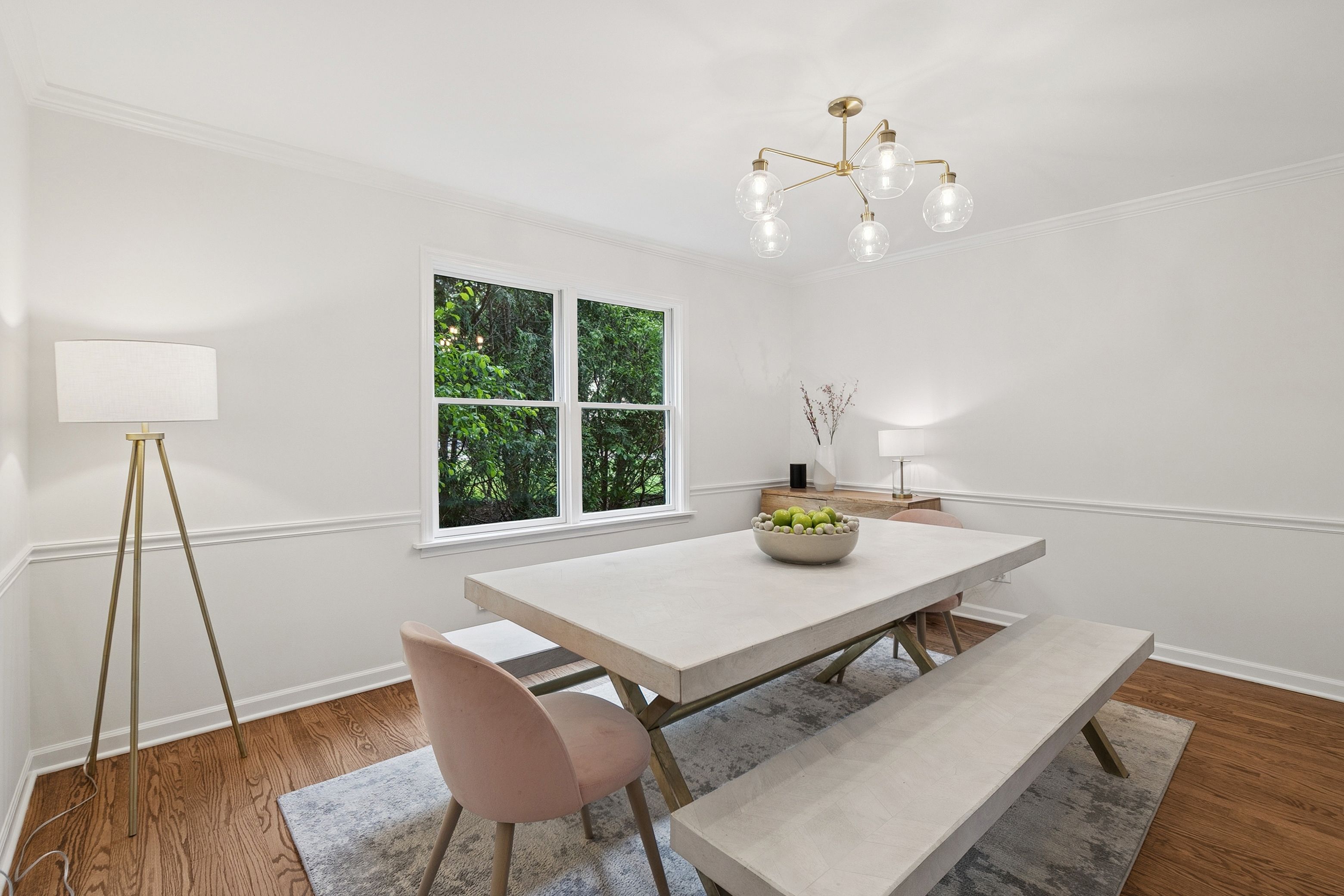  Timeless Charm with Extensive Modern Upgrades and an Unbeatable Lifestyle - 物件實景
