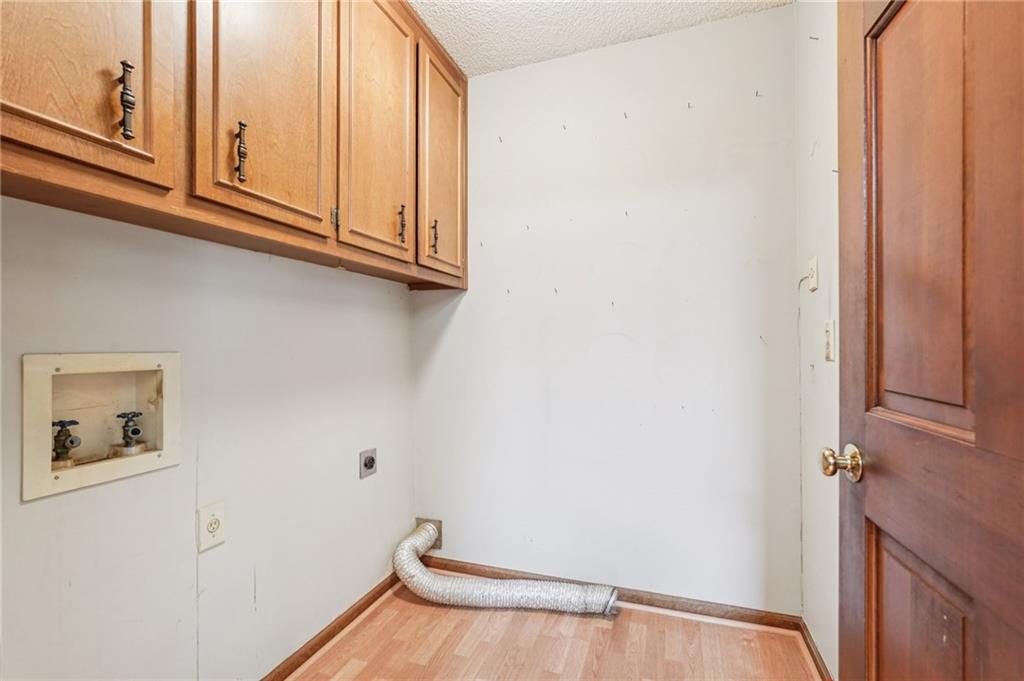 Peachtree Corners, Georgia, 30092, United States, 3 Bedrooms Bedrooms, ,3 BathroomsBathrooms,Residential,For Sale,1976168