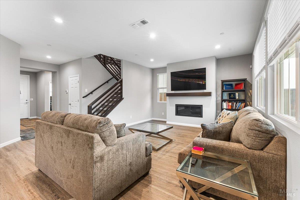 Rohnert Park, California, 94928, United States, 4 Bedrooms Bedrooms, ,3 BathroomsBathrooms,Residential,For Sale,2000344