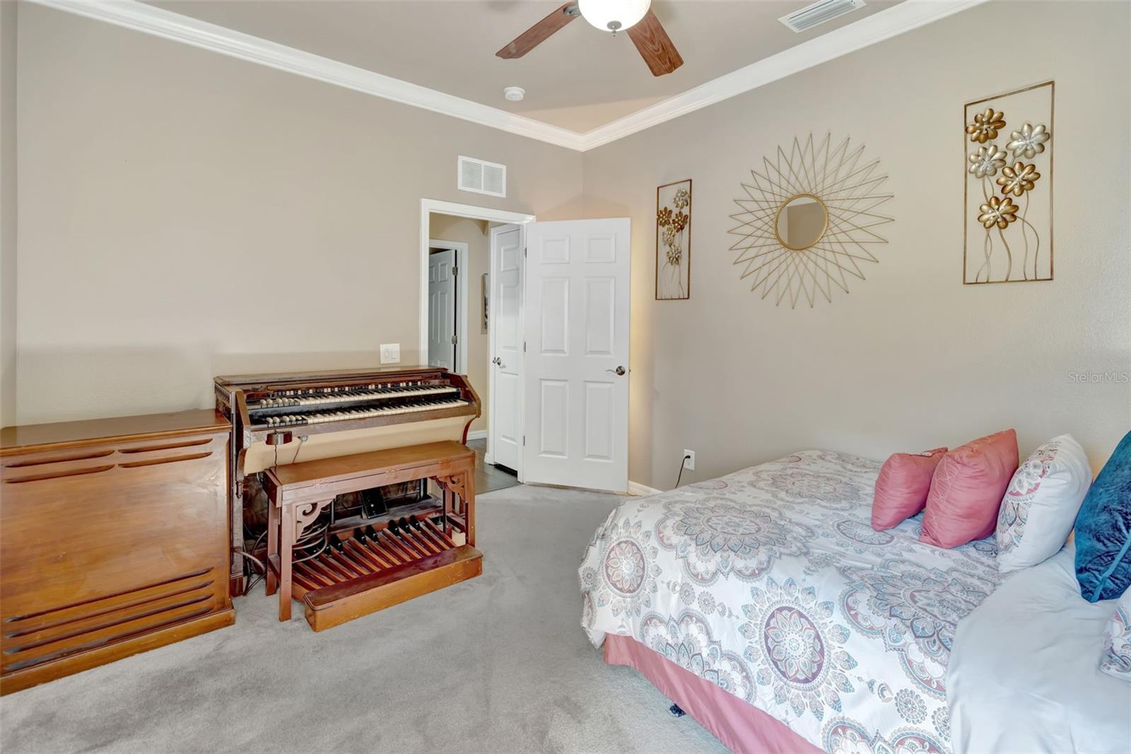 WESLEY CHAPEL, Florida, 33545, United States, 5 Bedrooms Bedrooms, ,3 BathroomsBathrooms,Residential,For Sale,1981235