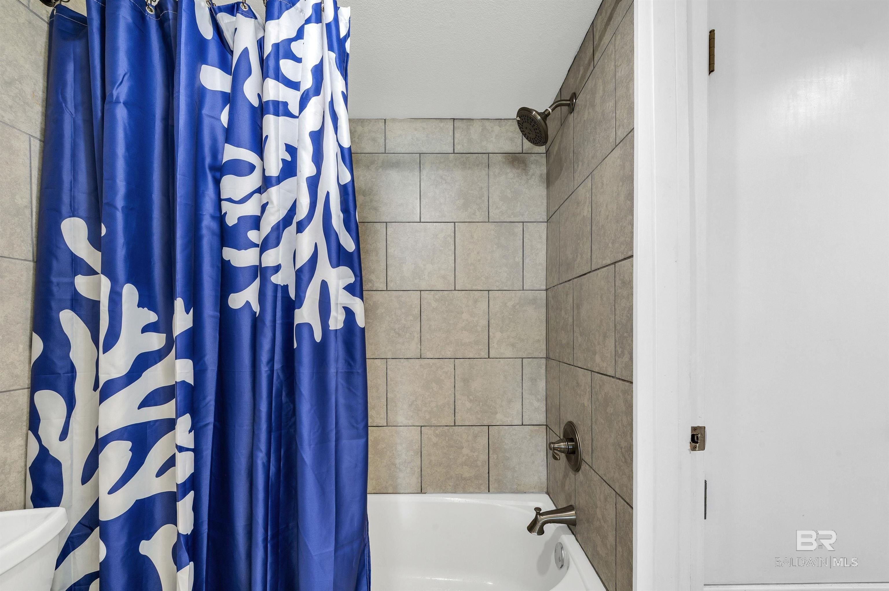 Gulf Shores, Alabama, 36542, United States, 3 Bedrooms Bedrooms, ,3 BathroomsBathrooms,Residential,For Sale,1935014