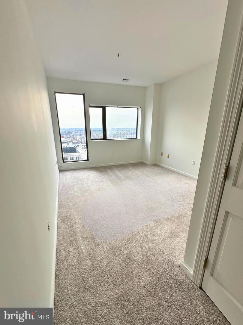 Baltimore, Maryland, 21202, United States, 3 Bedrooms Bedrooms, ,6 BathroomsBathrooms,Residential,For Sale,2002254