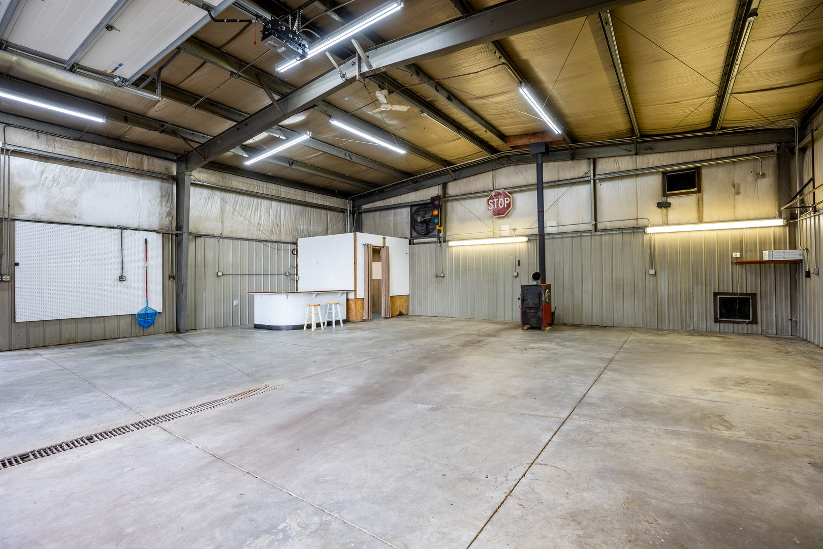 Ottawa, Illinois, 61350, United States, 3 Bedrooms Bedrooms, ,3 BathroomsBathrooms,Residential,For Sale,1957574