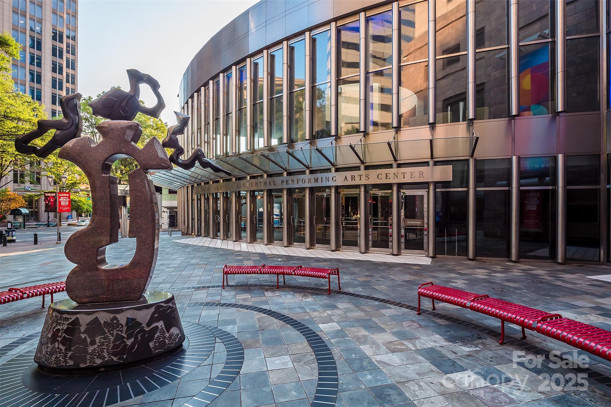 Charlotte, North Carolina, 28202, United States, 2 Bedrooms Bedrooms, ,3 BathroomsBathrooms,Residential,For Sale,1913146