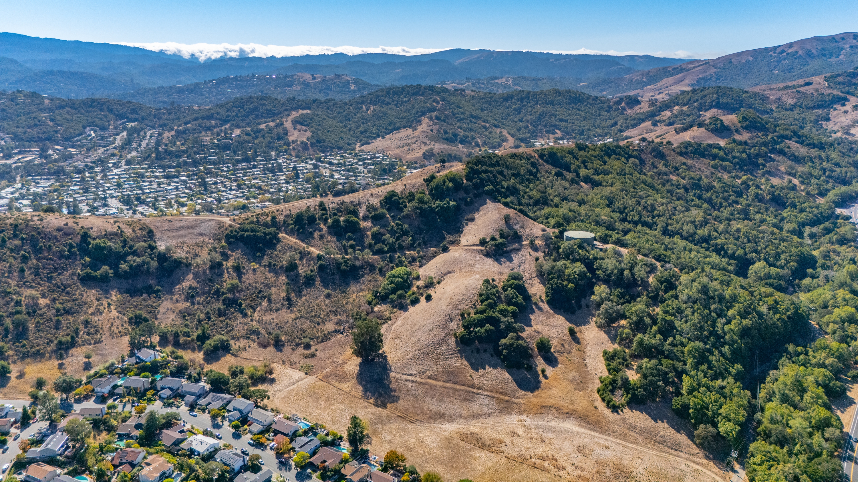  Spacious Mont Marin Contemporary with Open Space Views - 物件實景