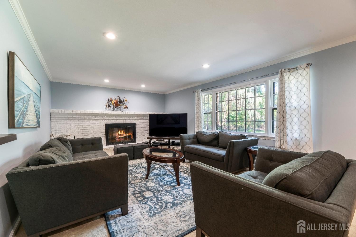 Edison, New Jersey, 08820, United States, 4 Bedrooms Bedrooms, ,3 BathroomsBathrooms,Residential,For Sale,1908022