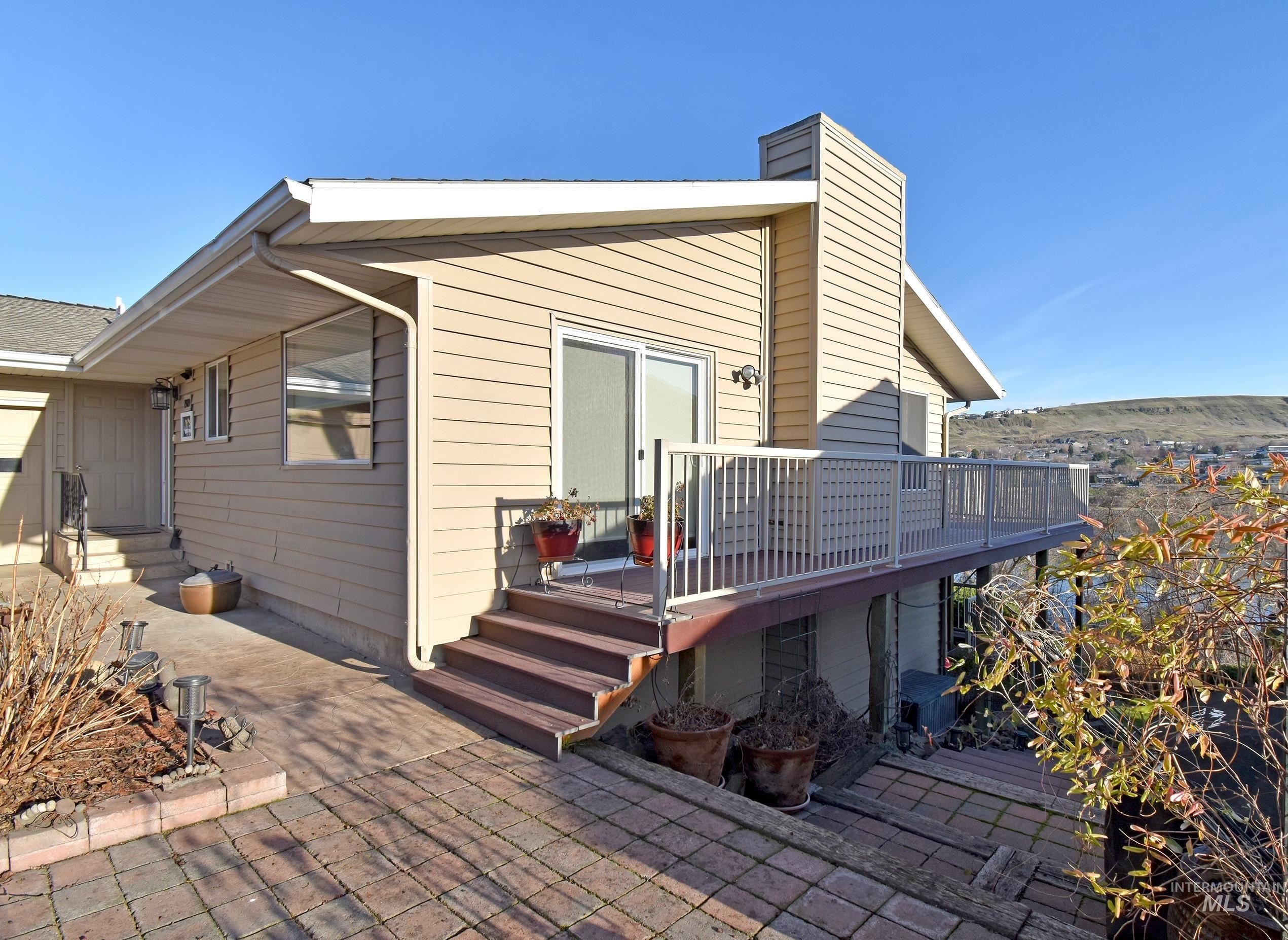 Clarkston, Washington, 99403, United States, 4 Bedrooms Bedrooms, ,2 BathroomsBathrooms,Residential,For Sale,2011343