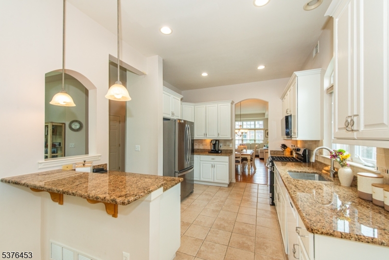 Mount Arlington Boro, New Jersey, 07856, United States, 3 Bedrooms Bedrooms, ,3 BathroomsBathrooms,Residential,For Sale,1908311