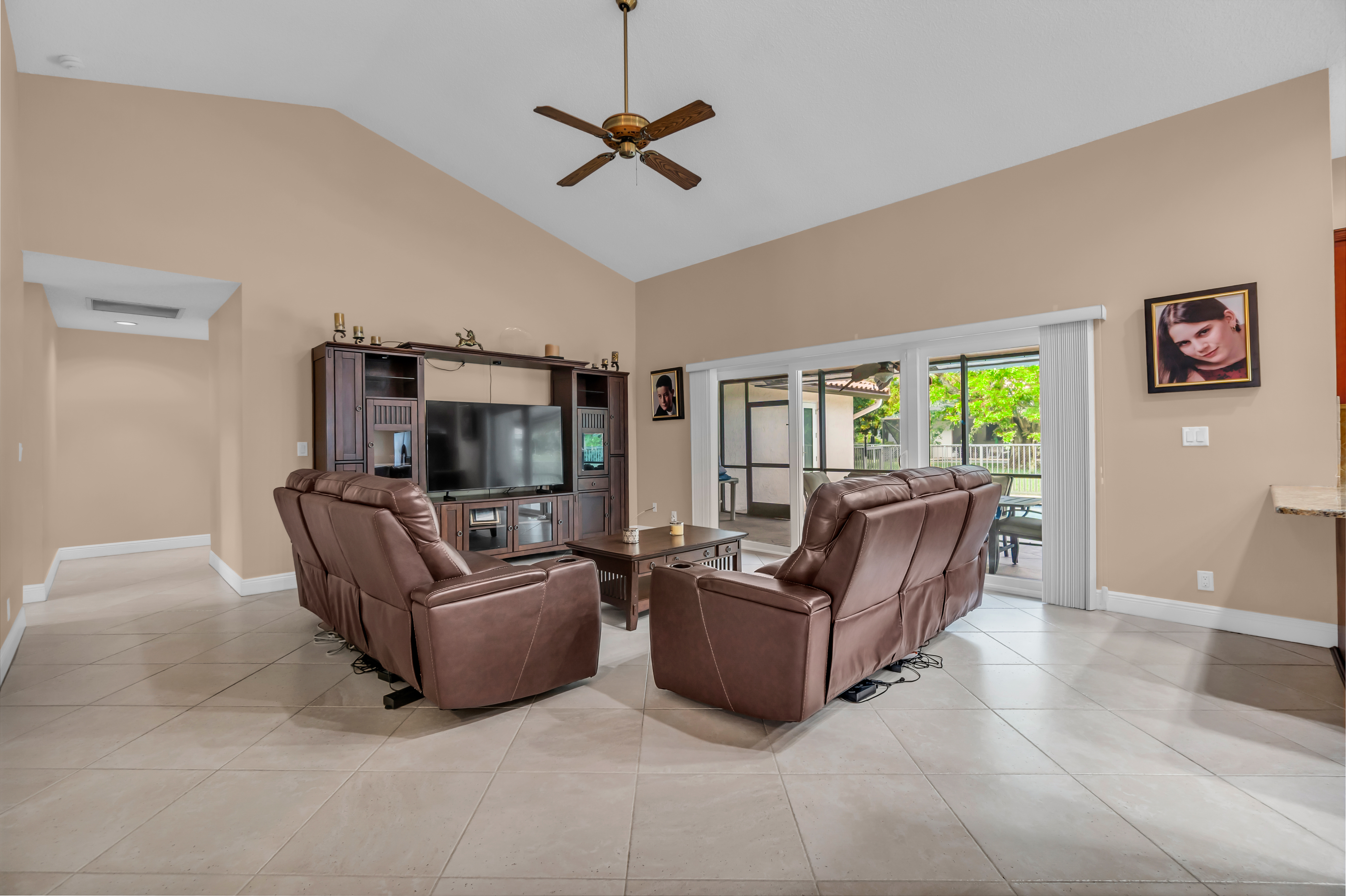  895 NW 110th Lane, Coral Springs, FL, 33071 - 物件實景