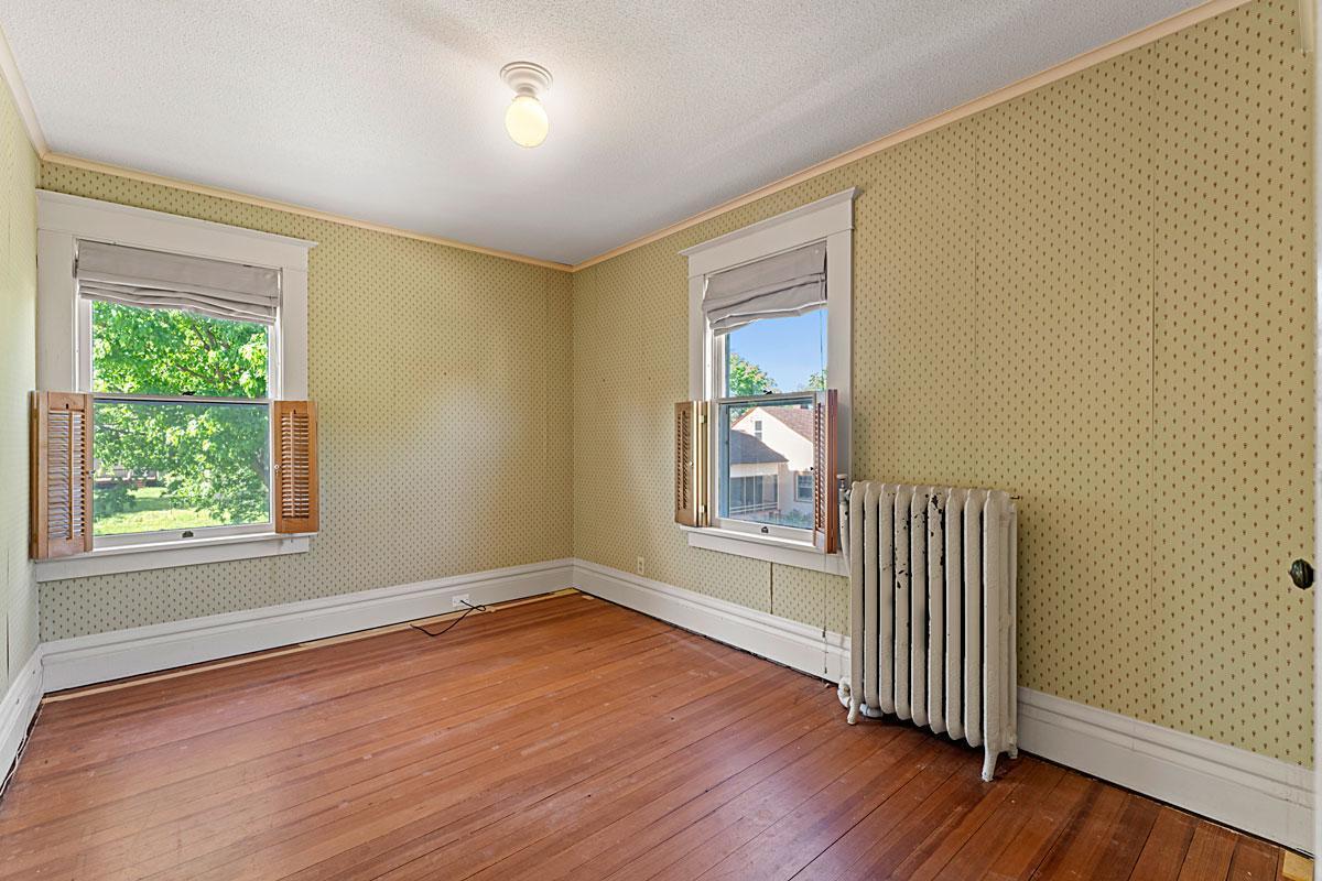 Northfield, Minnesota, 55057, United States, 5 Bedrooms Bedrooms, ,1 BathroomBathrooms,Residential,For Sale,1984283