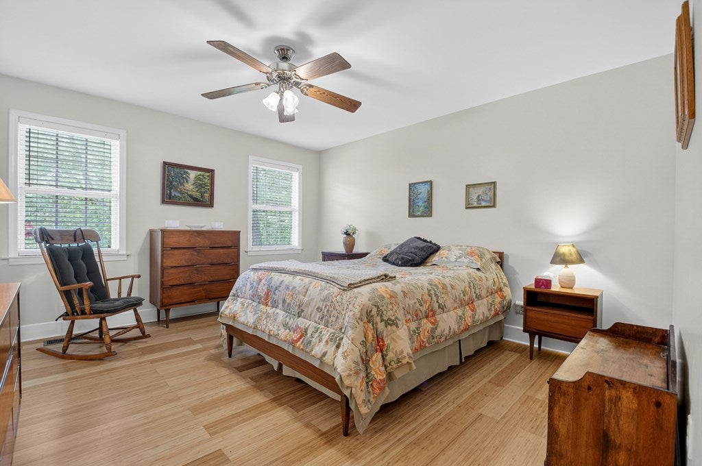 Talking Rock, Georgia, 30175, United States, 5 Bedrooms Bedrooms, ,4 BathroomsBathrooms,Residential,For Sale,1848832