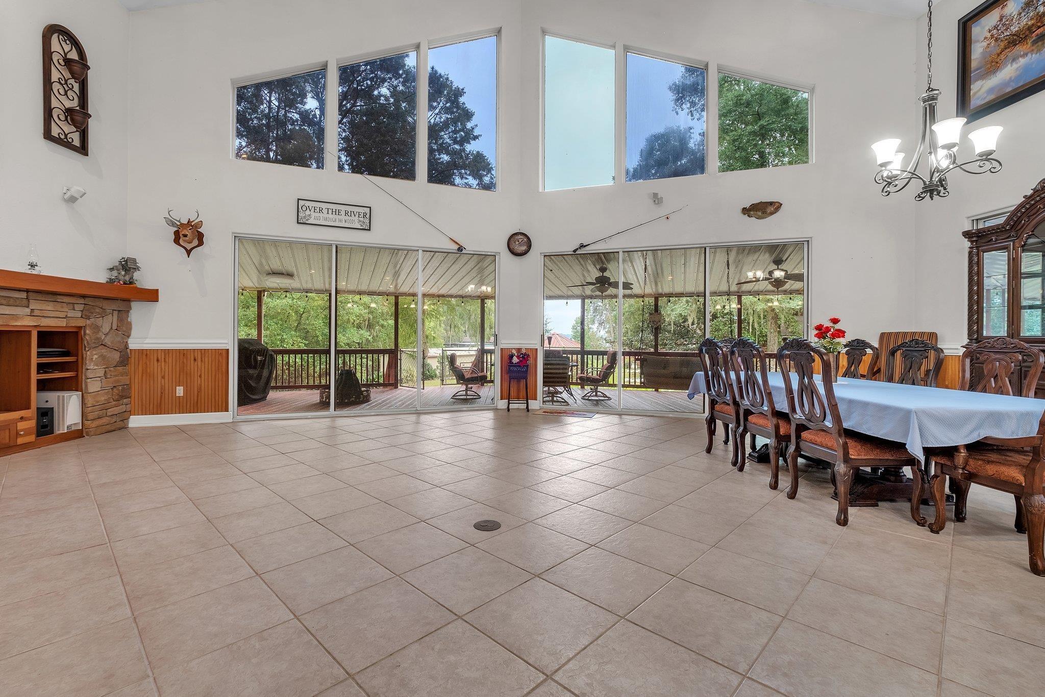 Quincy, Florida, 32351, United States, 3 Bedrooms Bedrooms, ,2 BathroomsBathrooms,Residential,For Sale,1804013