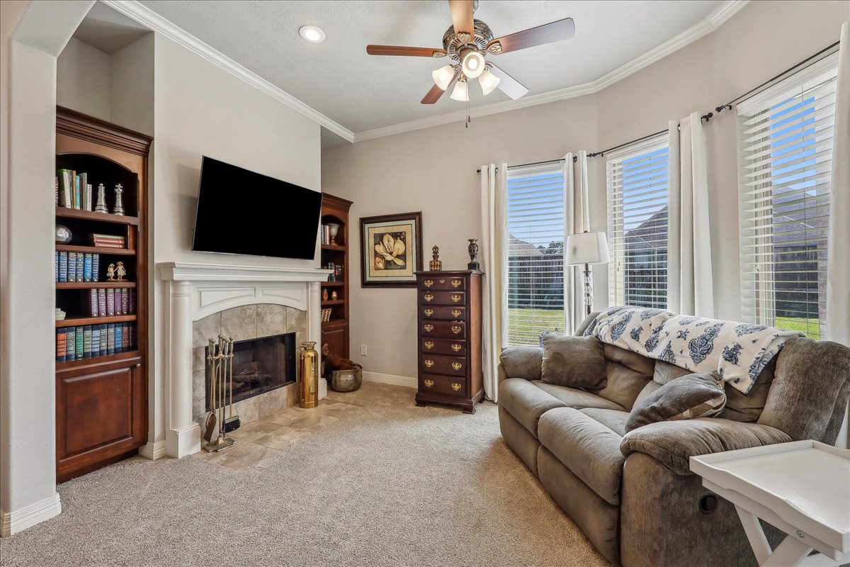 Lumberton, Texas, 77657, United States, 5 Bedrooms Bedrooms, ,4 BathroomsBathrooms,Residential,For Sale,1941970