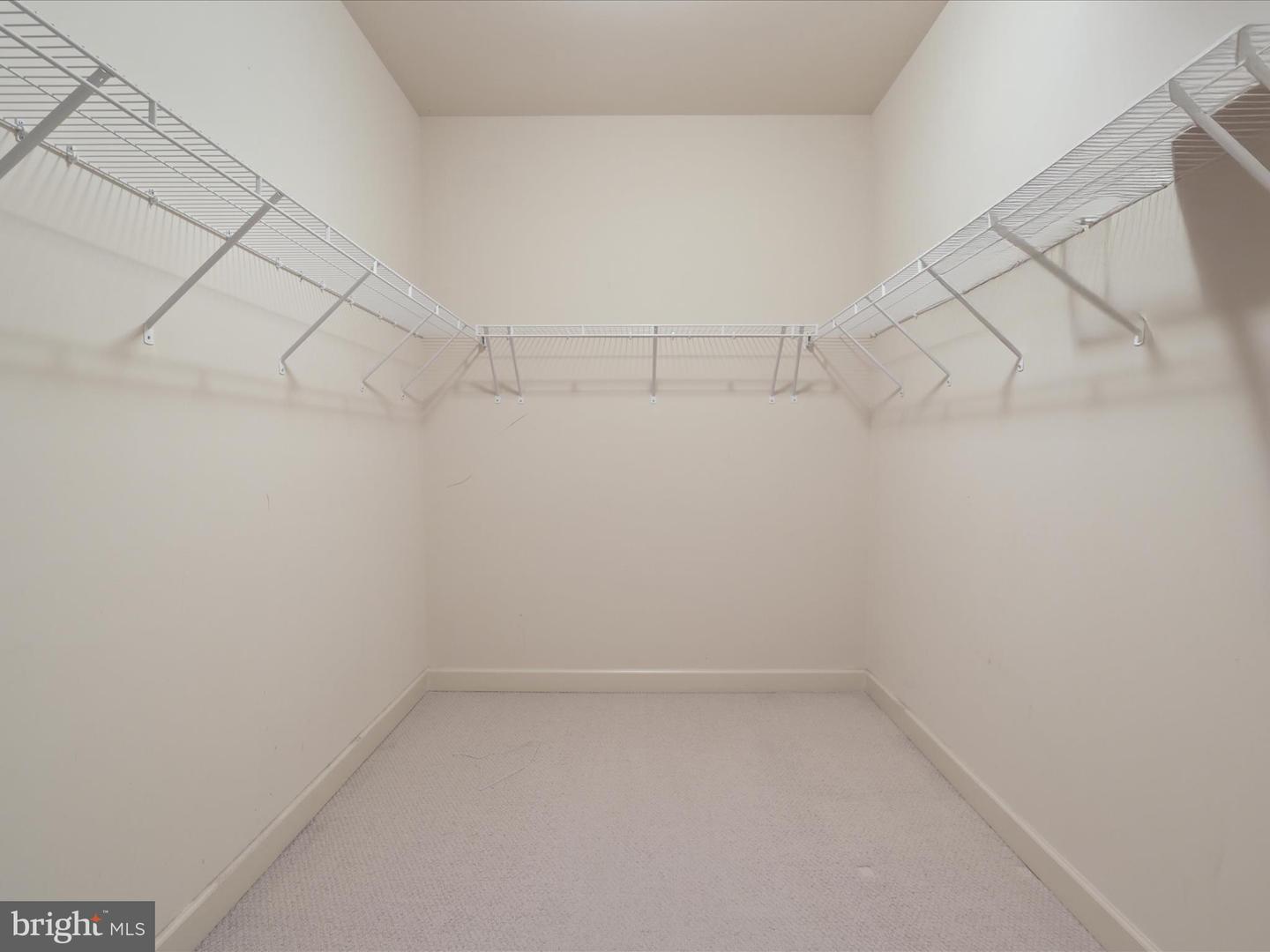 Ashburn, Virginia, 20148, United States, 3 Bedrooms Bedrooms, ,4 BathroomsBathrooms,Residential,For Sale,1918442