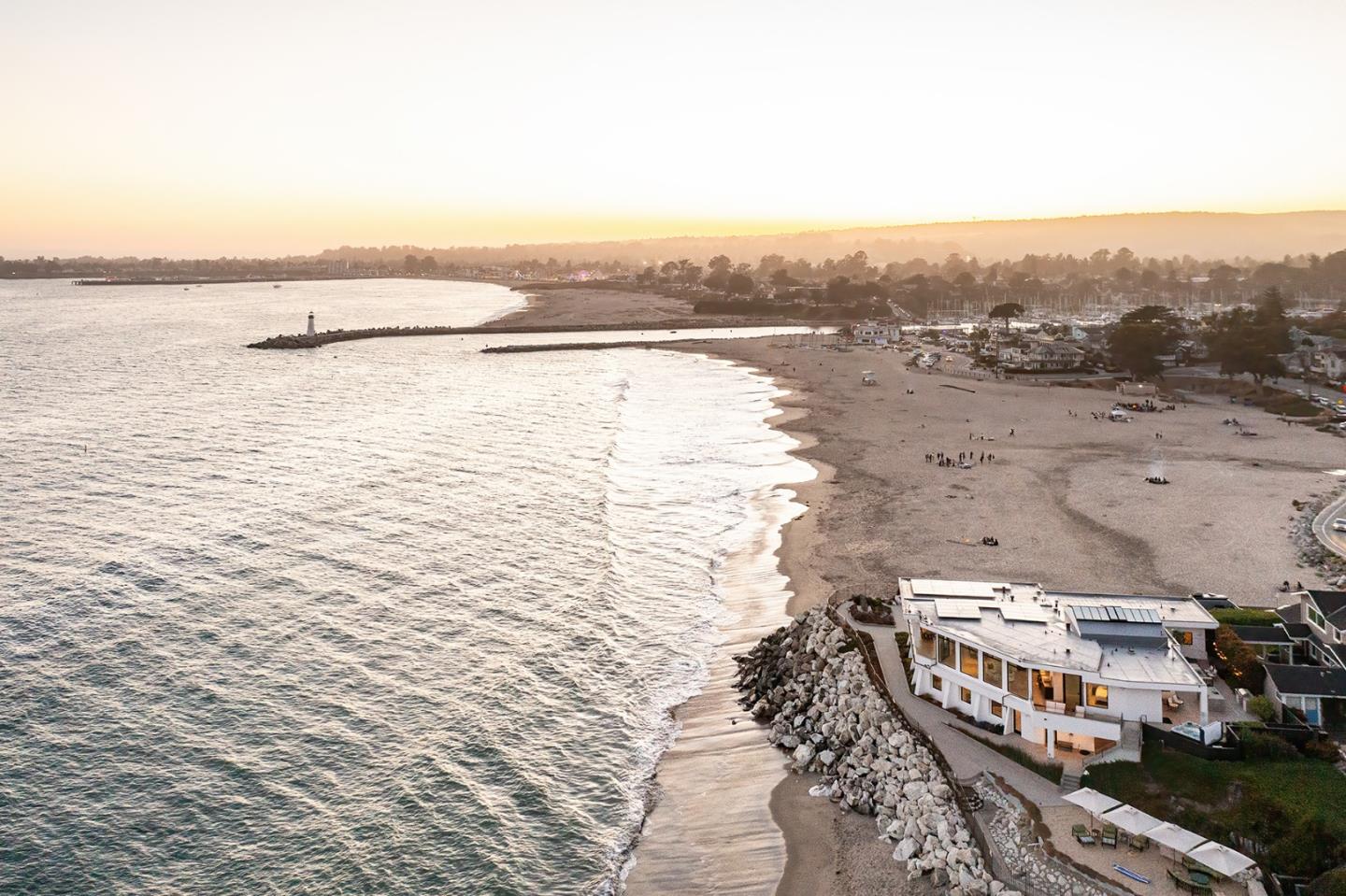 Santa Cruz, California, 95062, United States, 4 Bedrooms Bedrooms, ,4 BathroomsBathrooms,Residential,For Sale,1898604