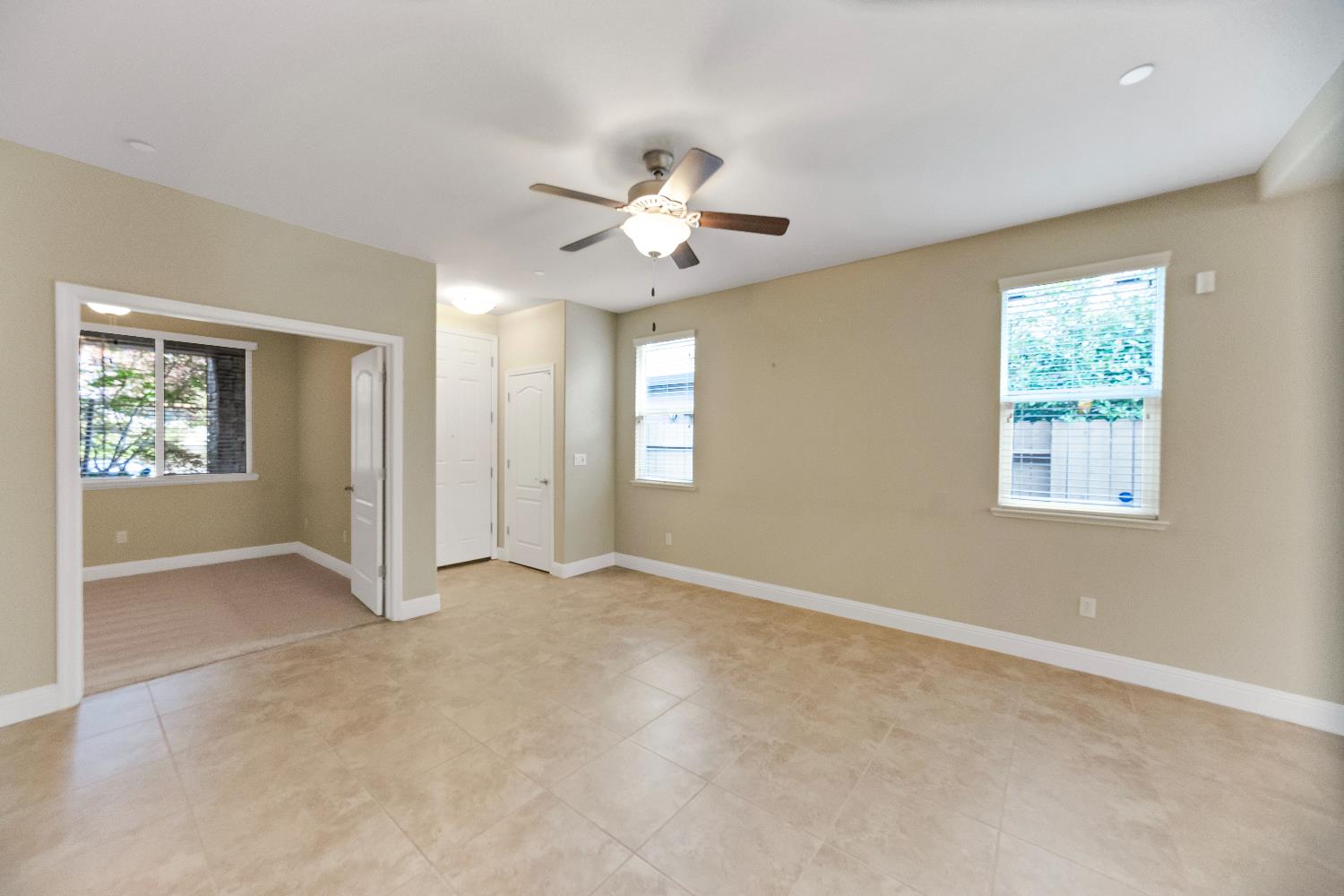 Roseville, California, 95661, United States, 3 Bedrooms Bedrooms, ,2 BathroomsBathrooms,Residential,For Sale,1987670