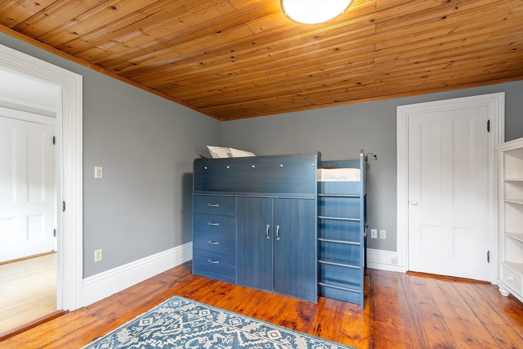 Belmont, Massachusetts, 02478, United States, 7 Bedrooms Bedrooms, ,5 BathroomsBathrooms,Residential,For Sale,1838379