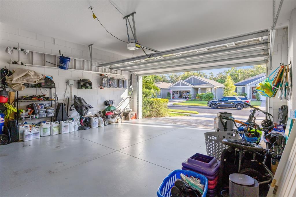 Ocoee, Florida, 34761, United States, 4 Bedrooms Bedrooms, ,3 BathroomsBathrooms,Residential,For Sale,1981980