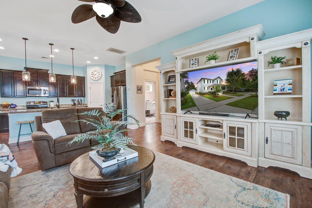 Mount Pleasant, South Carolina, 29466, United States, 4 Bedrooms Bedrooms, ,3 BathroomsBathrooms,Residential,For Sale,1966784