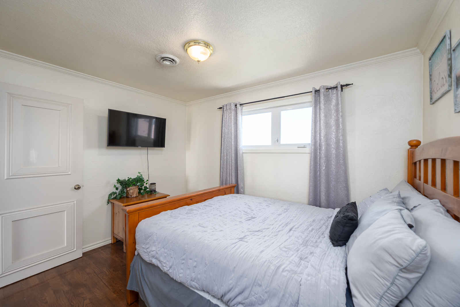 Moses Lake, Washington, 98837, United States, 3 Bedrooms Bedrooms, ,Residential,For Sale,1938109