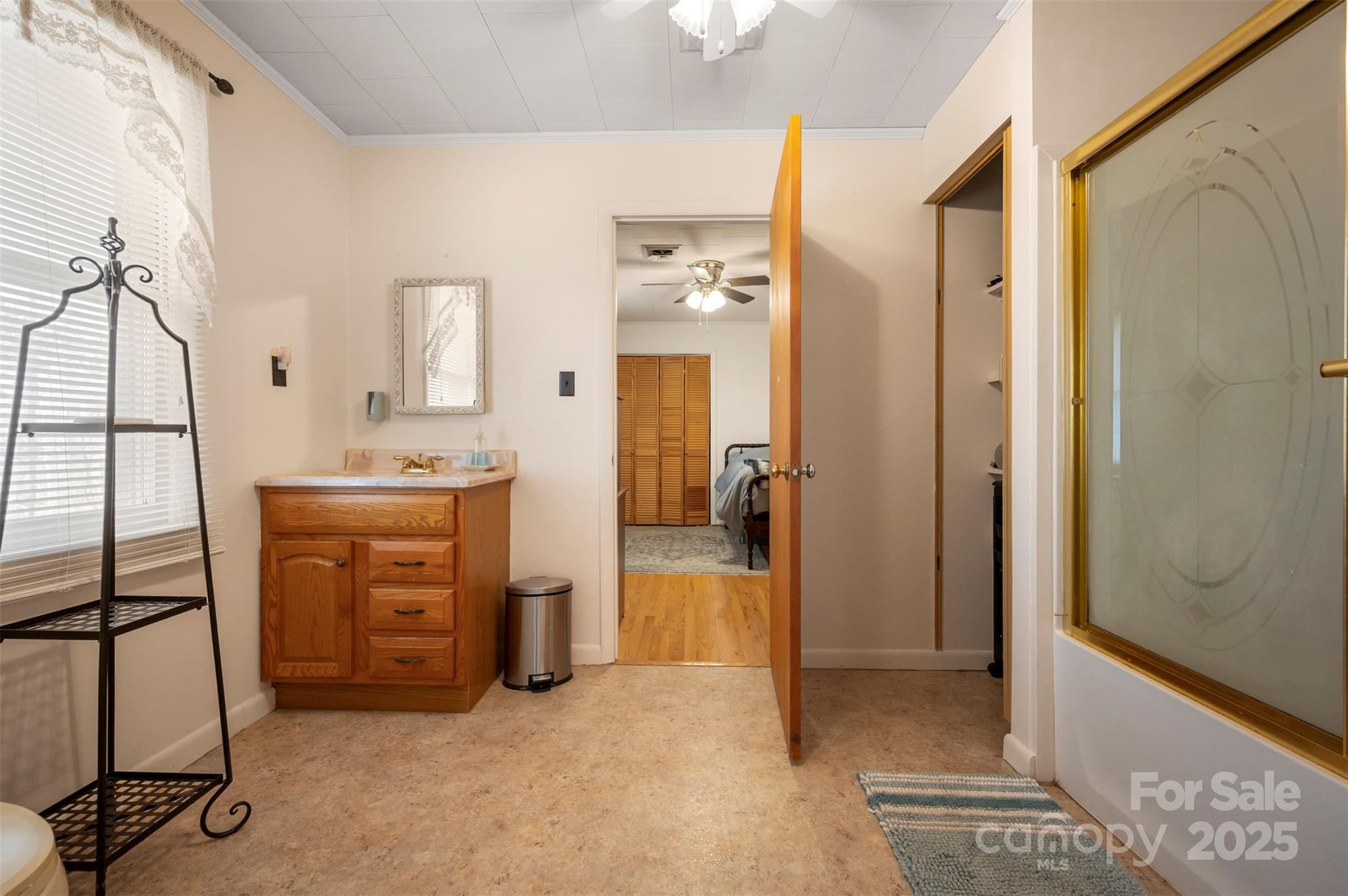 Rutherfordton, North Carolina, 28139, United States, 3 Bedrooms Bedrooms, ,2 BathroomsBathrooms,Residential,For Sale,1932677