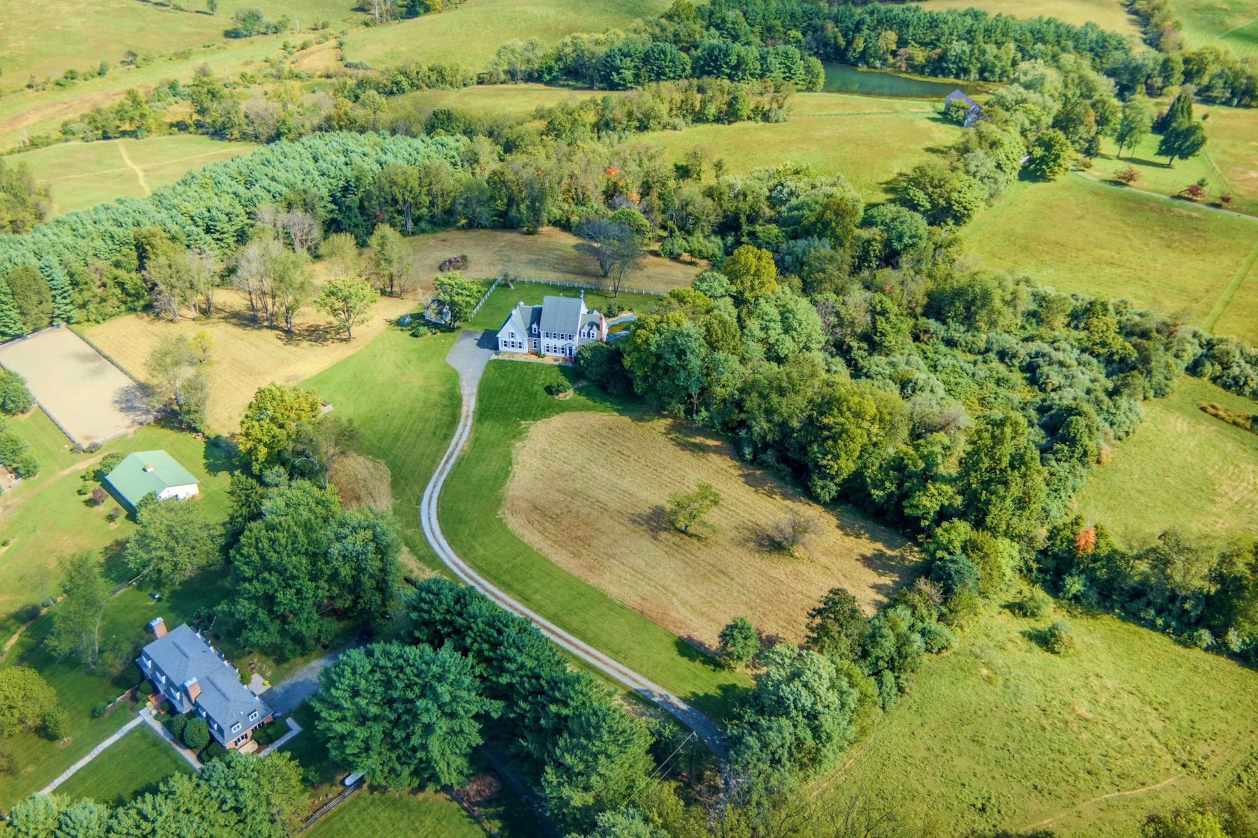  15018 Clover Hill Road, Waterford, VA 20197 - 物件實景