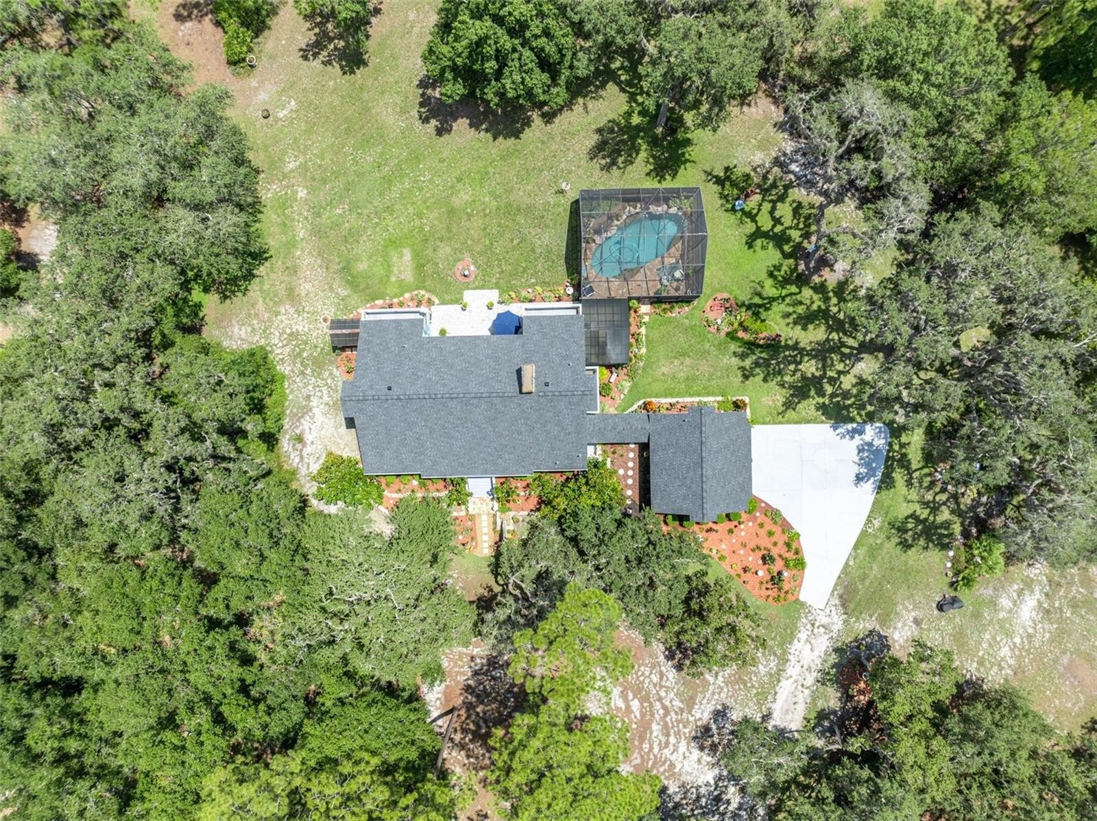 DELTONA, Florida, 32725, United States, 5 Bedrooms Bedrooms, ,3 BathroomsBathrooms,Residential,For Sale,1983219