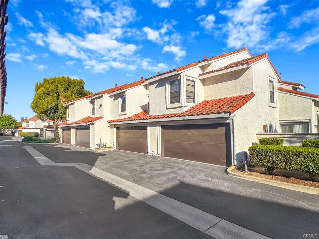 Santa Fe Springs, California, 90670, United States, 3 Bedrooms Bedrooms, ,2 BathroomsBathrooms,Residential,For Sale,1987363