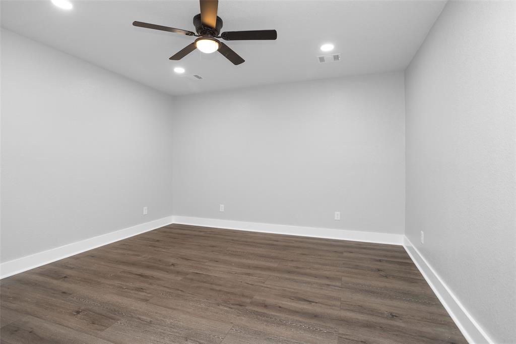 Conroe, Texas, 77302, United States, 4 Bedrooms Bedrooms, ,4 BathroomsBathrooms,Residential,For Sale,1981882