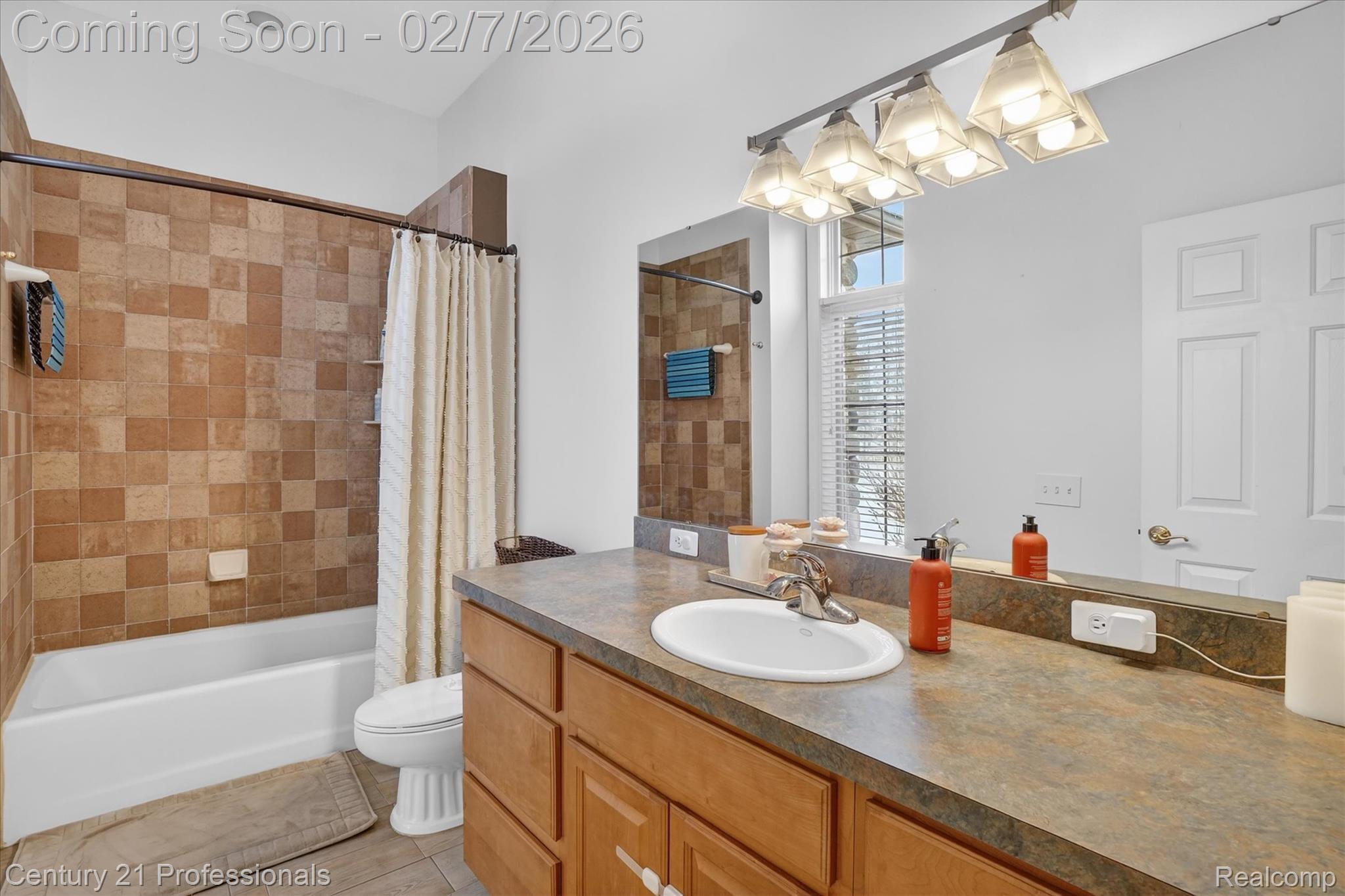 NewHudson, Michigan, 48165, United States, 3 Bedrooms Bedrooms, ,2 BathroomsBathrooms,Residential,For Sale,2014527