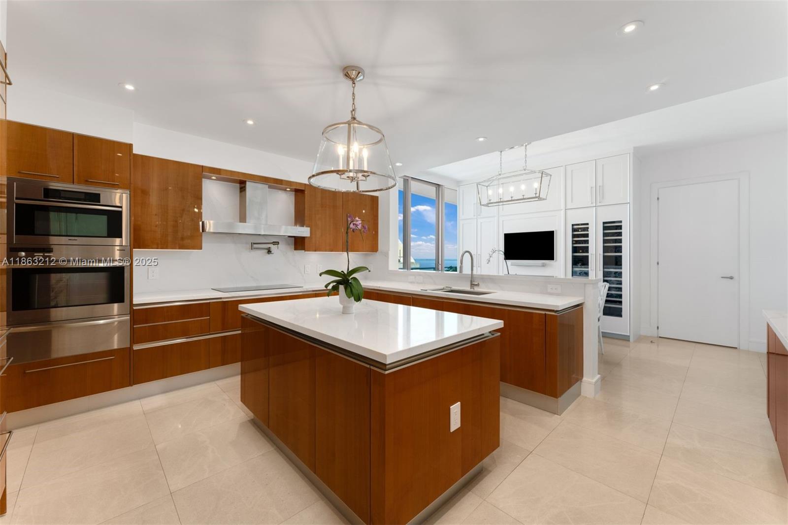 Miami, Florida, 33133, United States, 3 Bedrooms Bedrooms, ,4 BathroomsBathrooms,Residential,For Sale,1933299