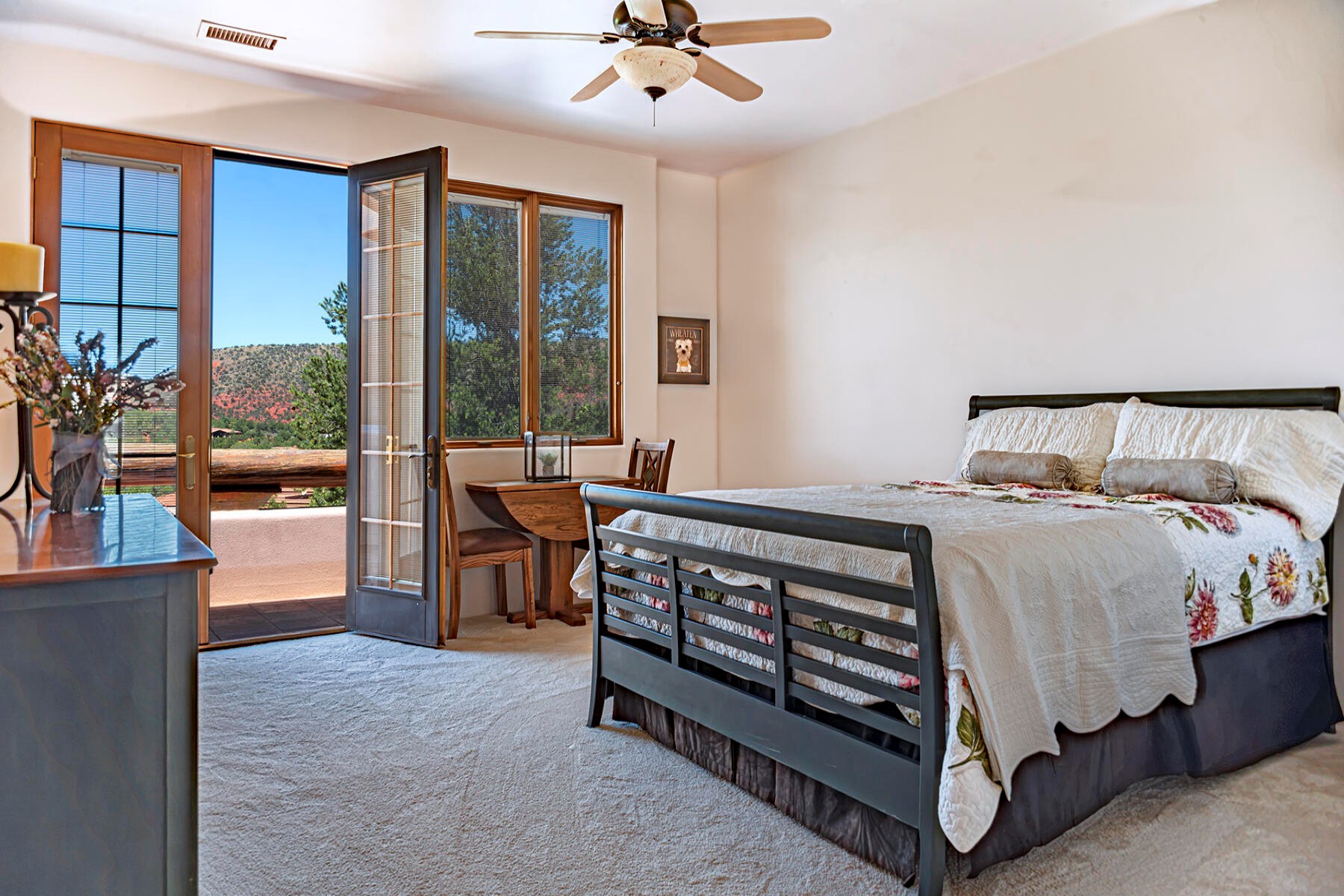  114 E Mallard Dr  Sedona, AZ - 物件實景