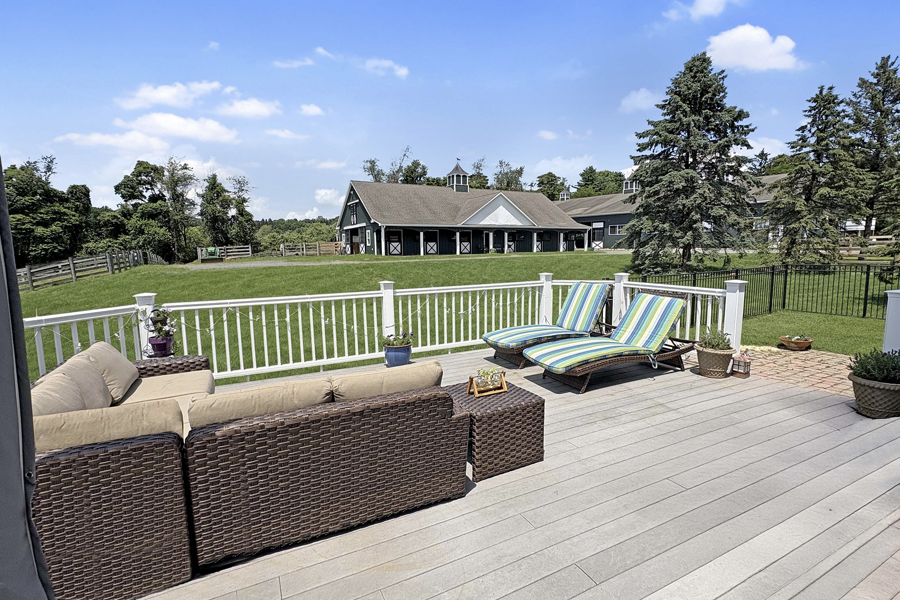  One of a Kind Well Appointed Custom Built Equestrian Property - 物件實景