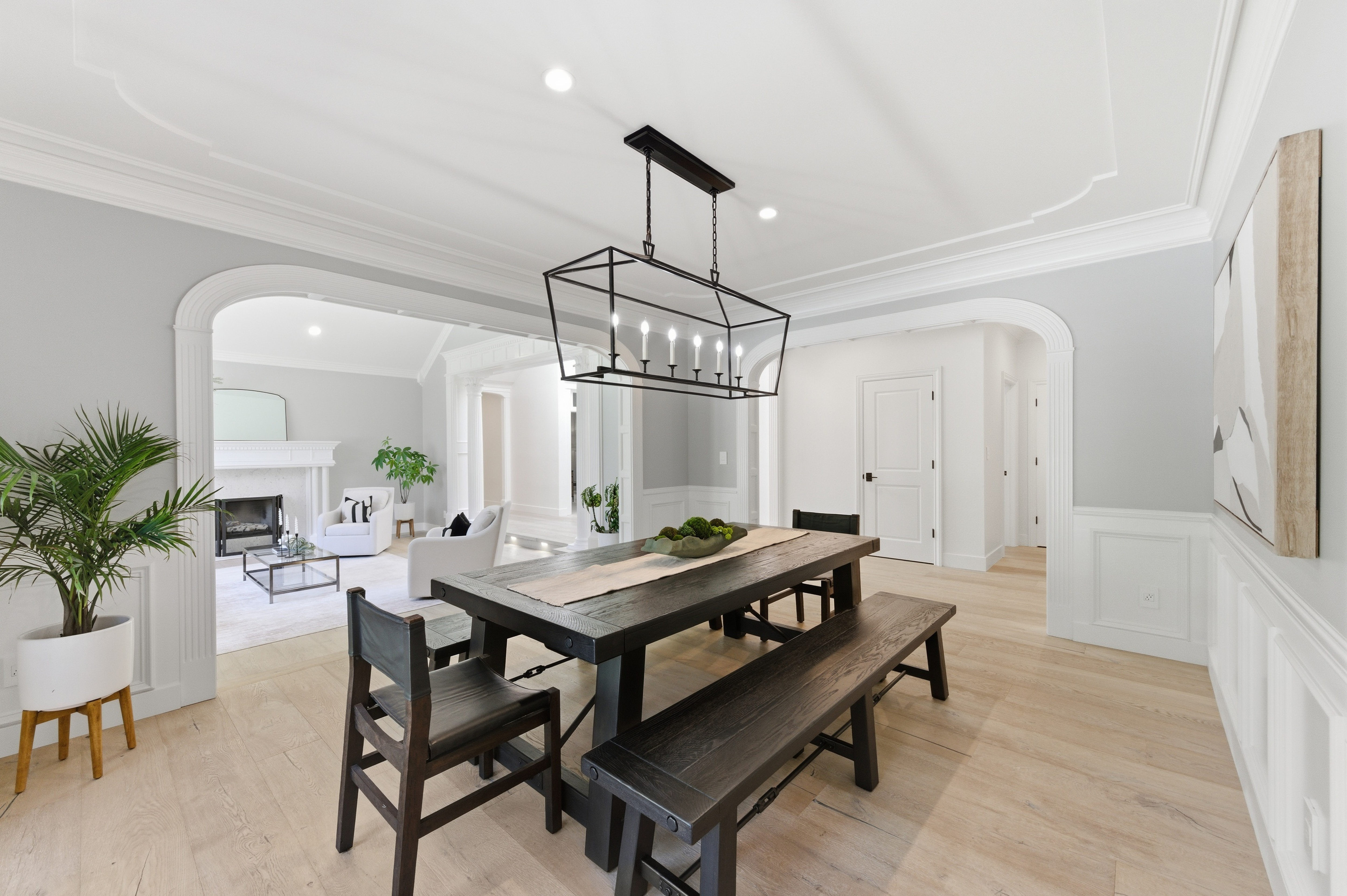  Timeless Transitional Estate with Resort-Style Backyard - 物件實景