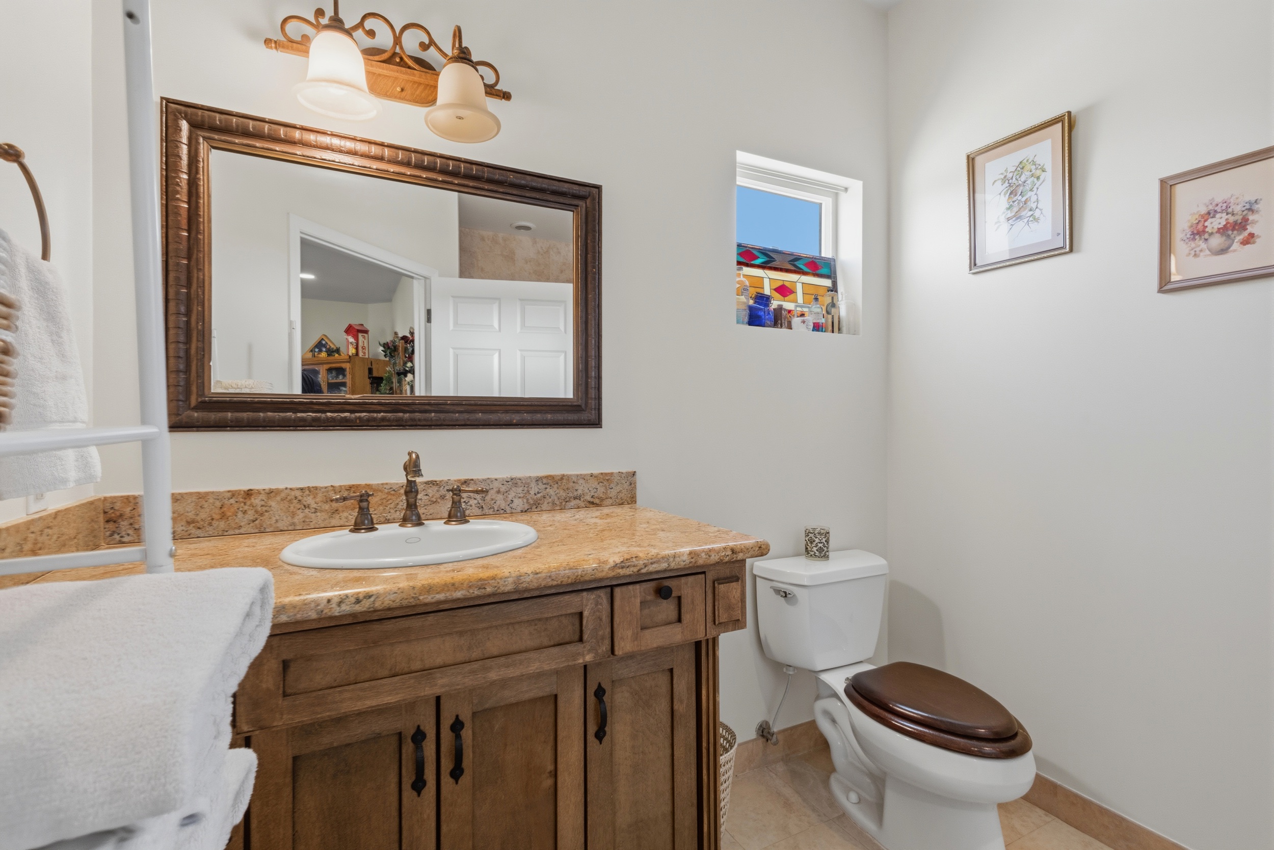 Los Lunas, New Mexico, 87031, United States, 5 Bedrooms Bedrooms, ,5 BathroomsBathrooms,Residential,For Sale,2048423