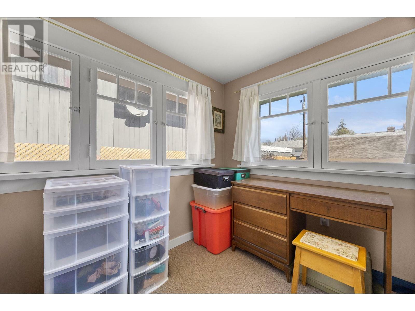 KELOWNA, British Columbia, V1Y 1A7, CA, 2 Bedrooms Bedrooms, ,1 BathroomBathrooms,Residential,For Sale,1837740