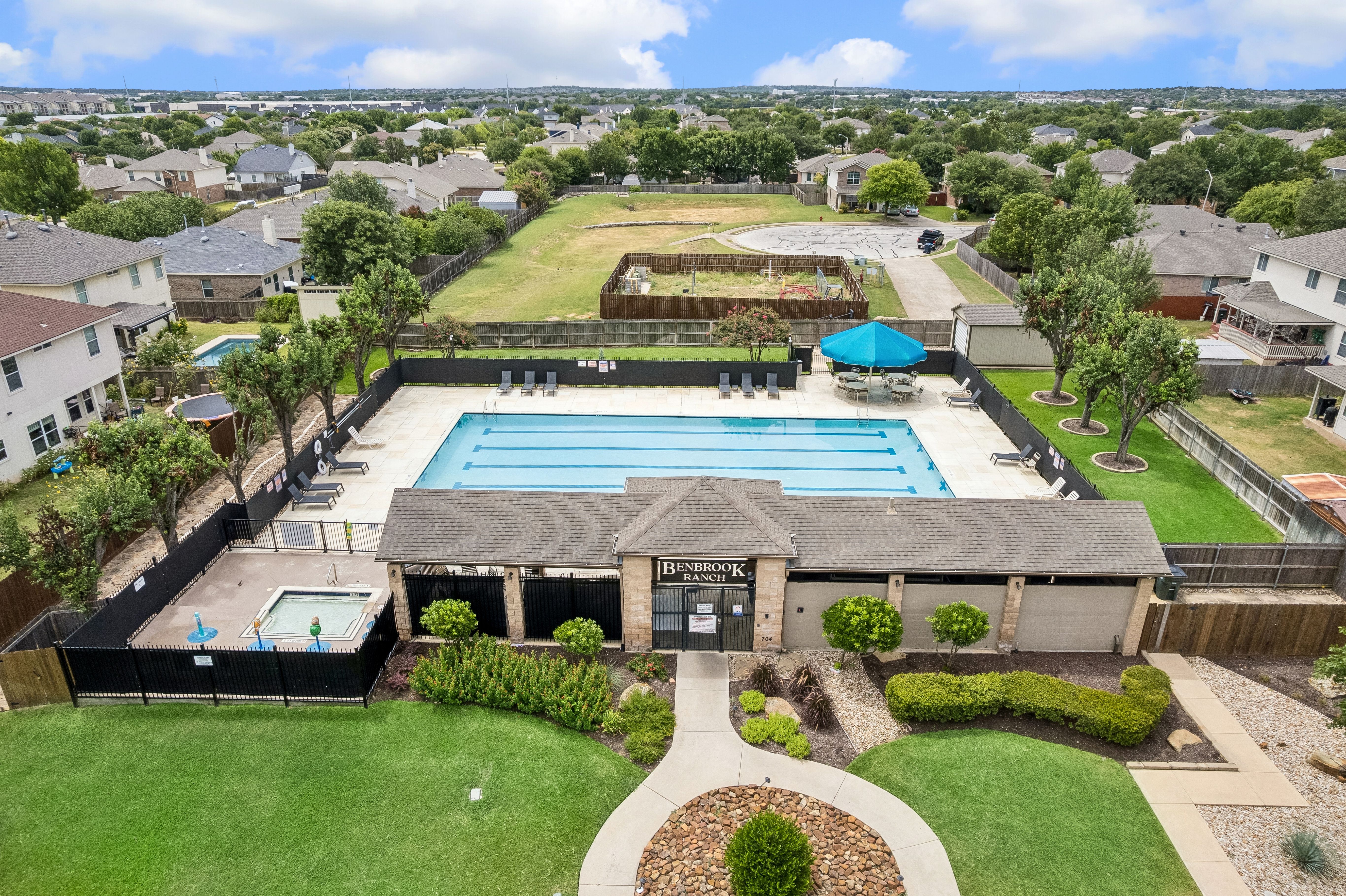  913 Remington Drive, Leander, TX 78641 - 物件實景