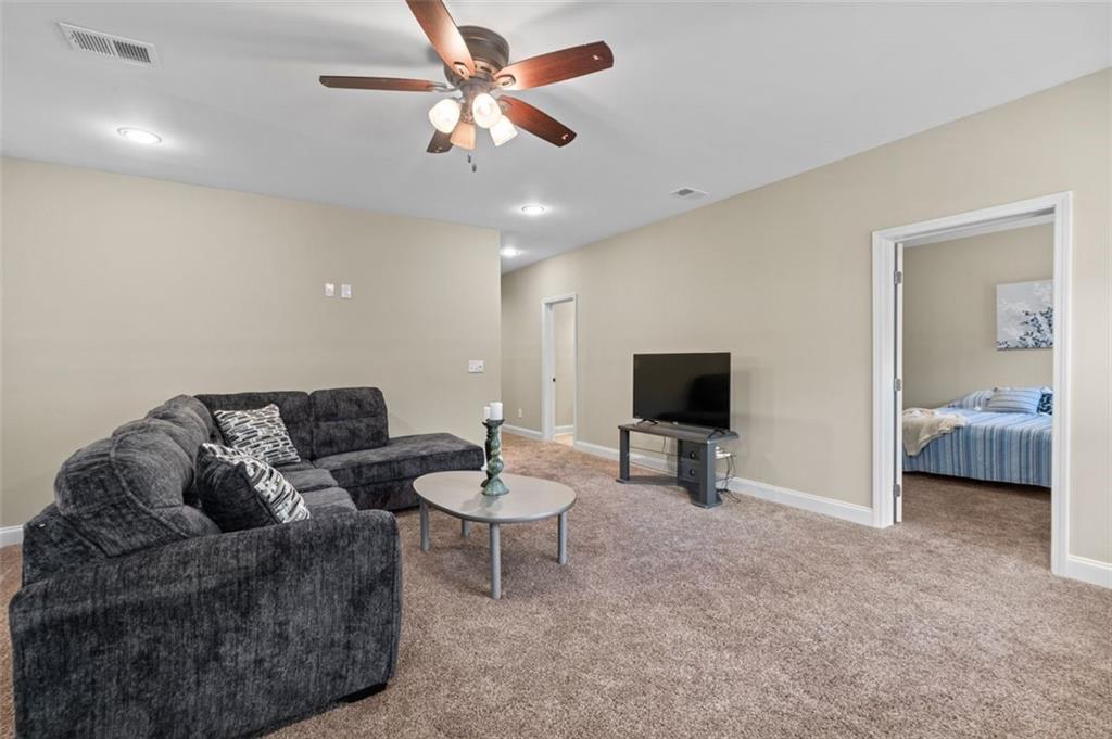 Buford, Georgia, 30518, United States, 6 Bedrooms Bedrooms, ,5 BathroomsBathrooms,Residential,For Sale,1987580