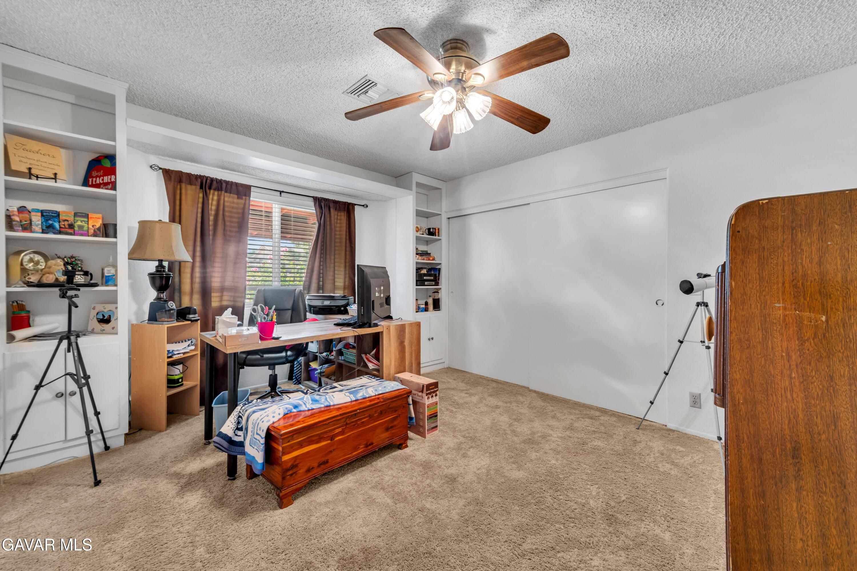 Pearblossom, California, 93553, United States, 4 Bedrooms Bedrooms, ,3 BathroomsBathrooms,Residential,For Sale,1971621